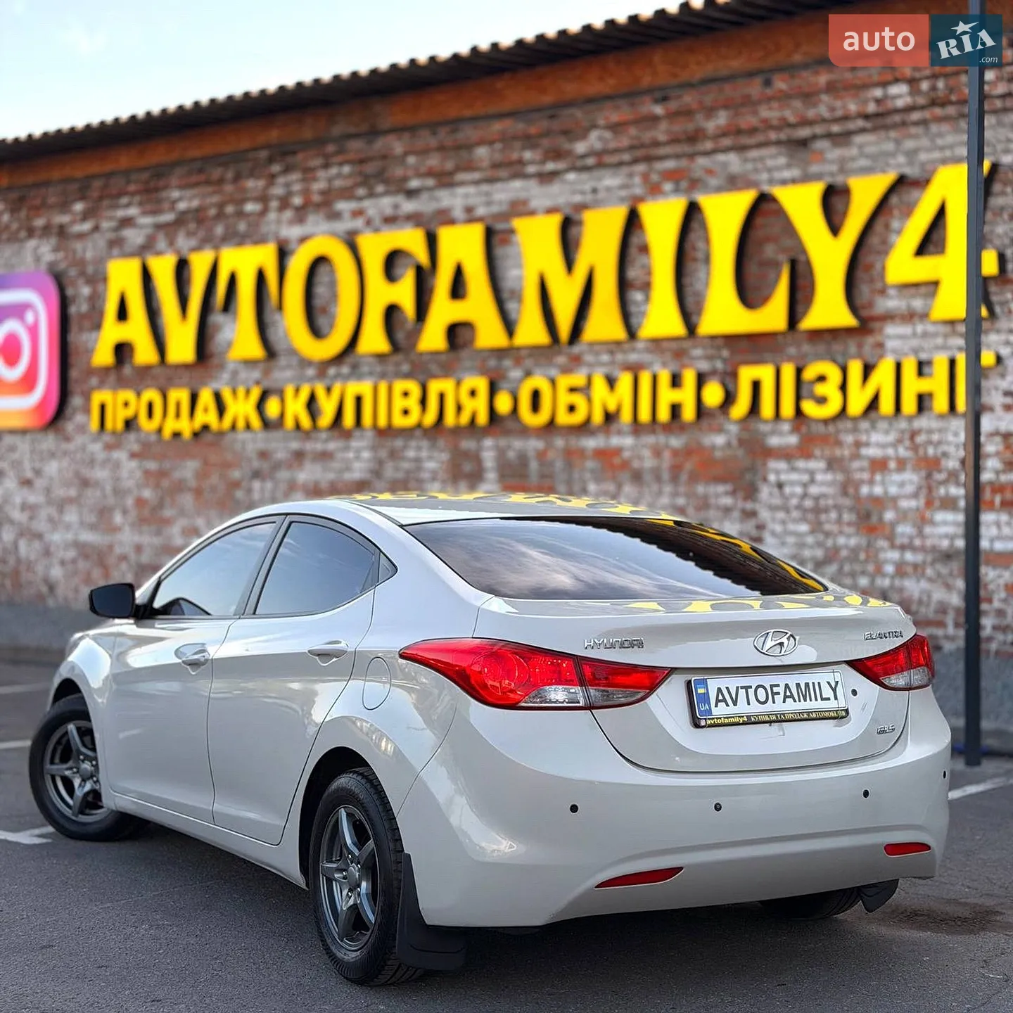 2011 Hyundai Elantra - мініатюра 3