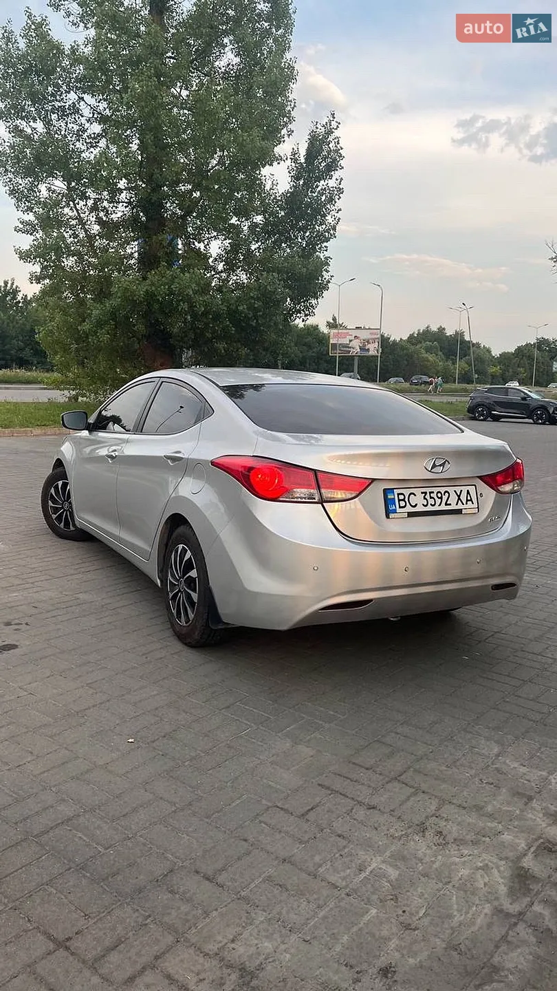 2011 Hyundai Elantra - мініатюра 5