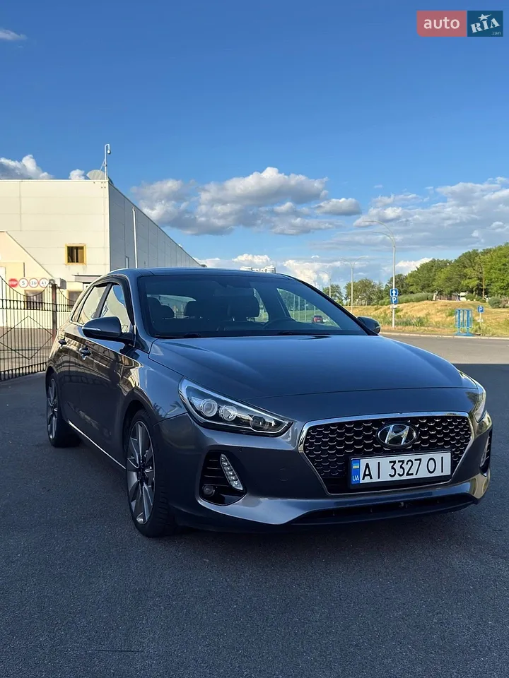 2017 Hyundai Elantra - мініатюра 27