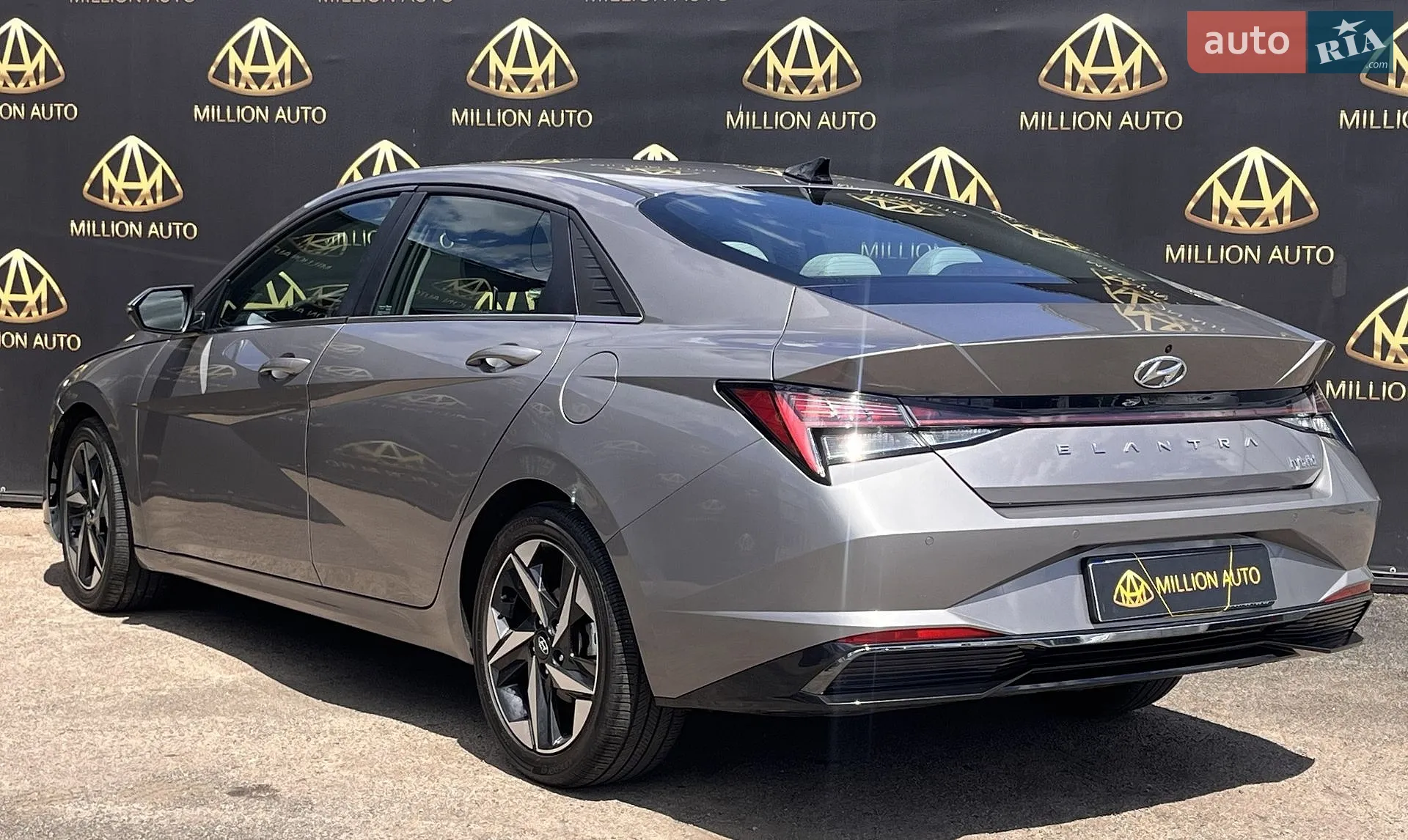 2021 Hyundai Elantra - мініатюра 8
