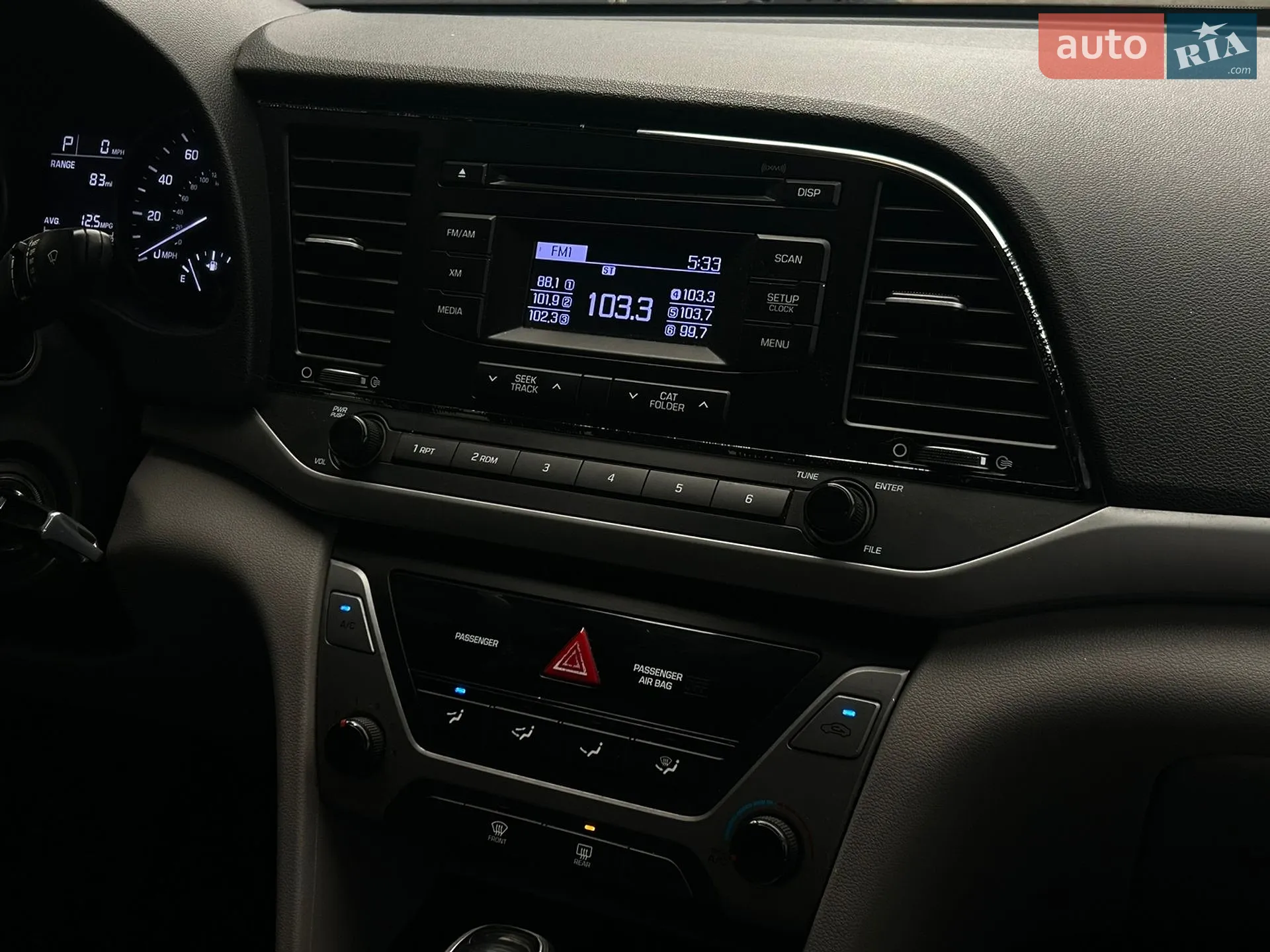 2016 Hyundai Elantra - мініатюра 14