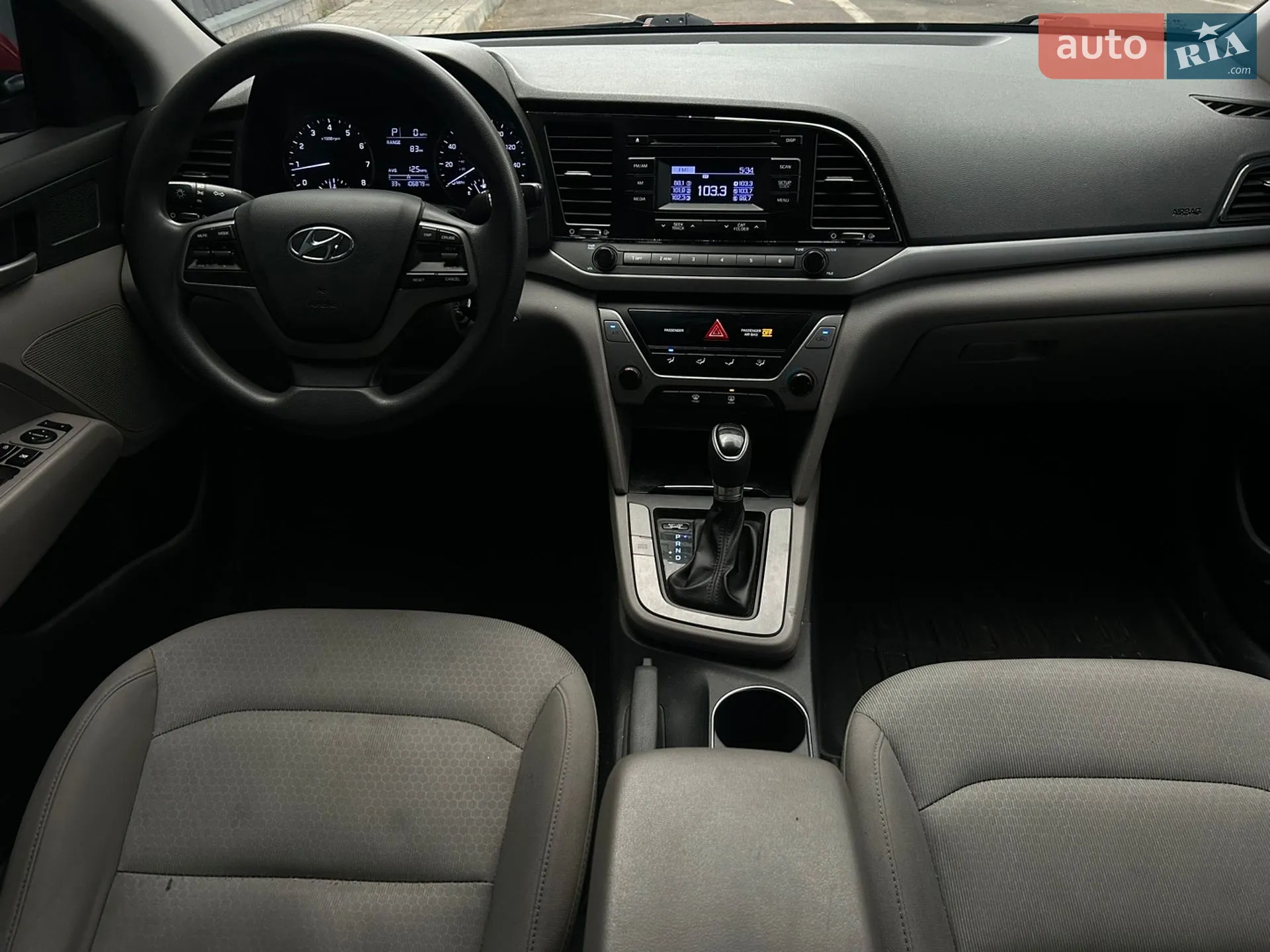 2016 Hyundai Elantra - мініатюра 18