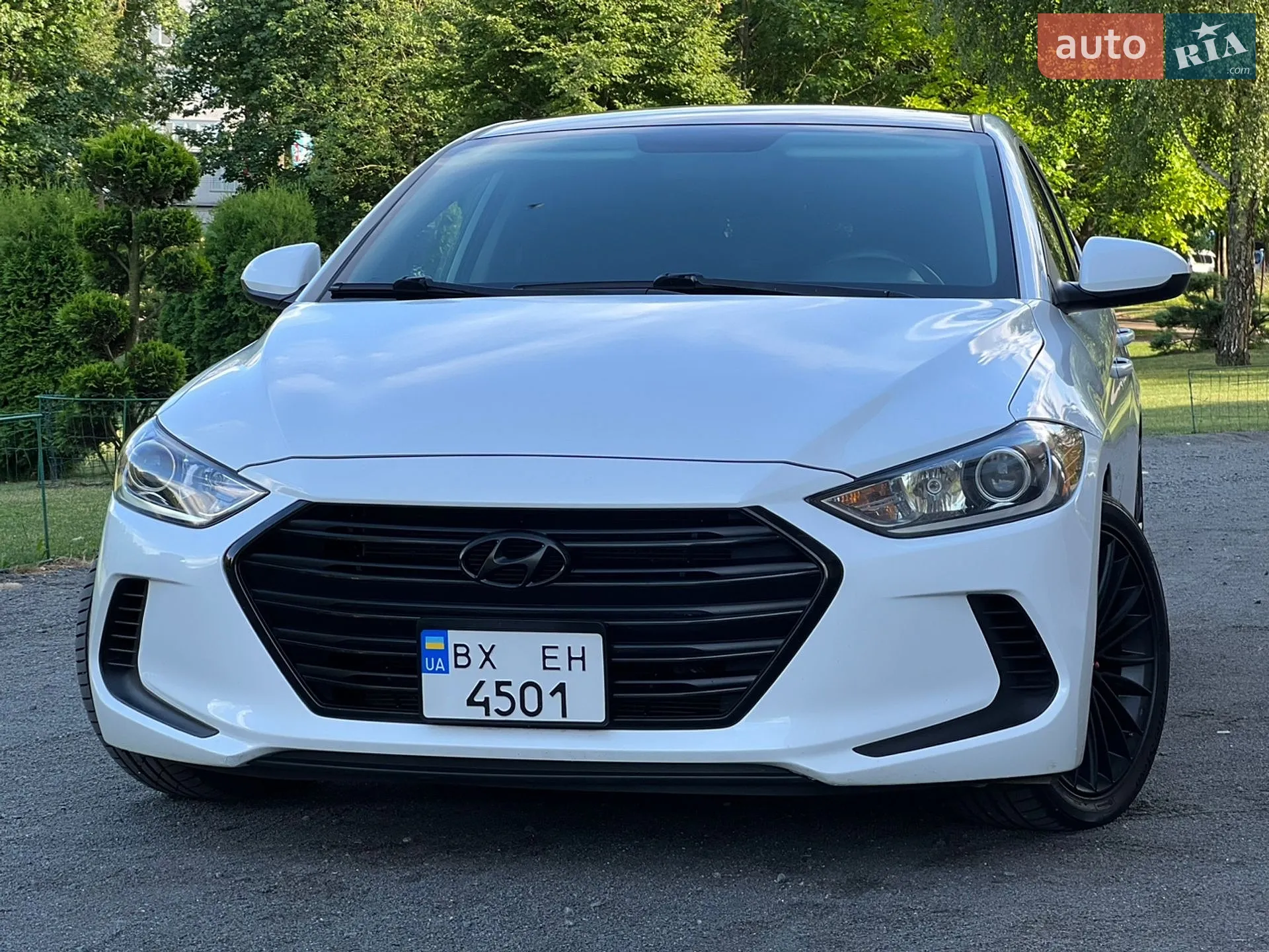 2017 Hyundai Elantra - мініатюра 9