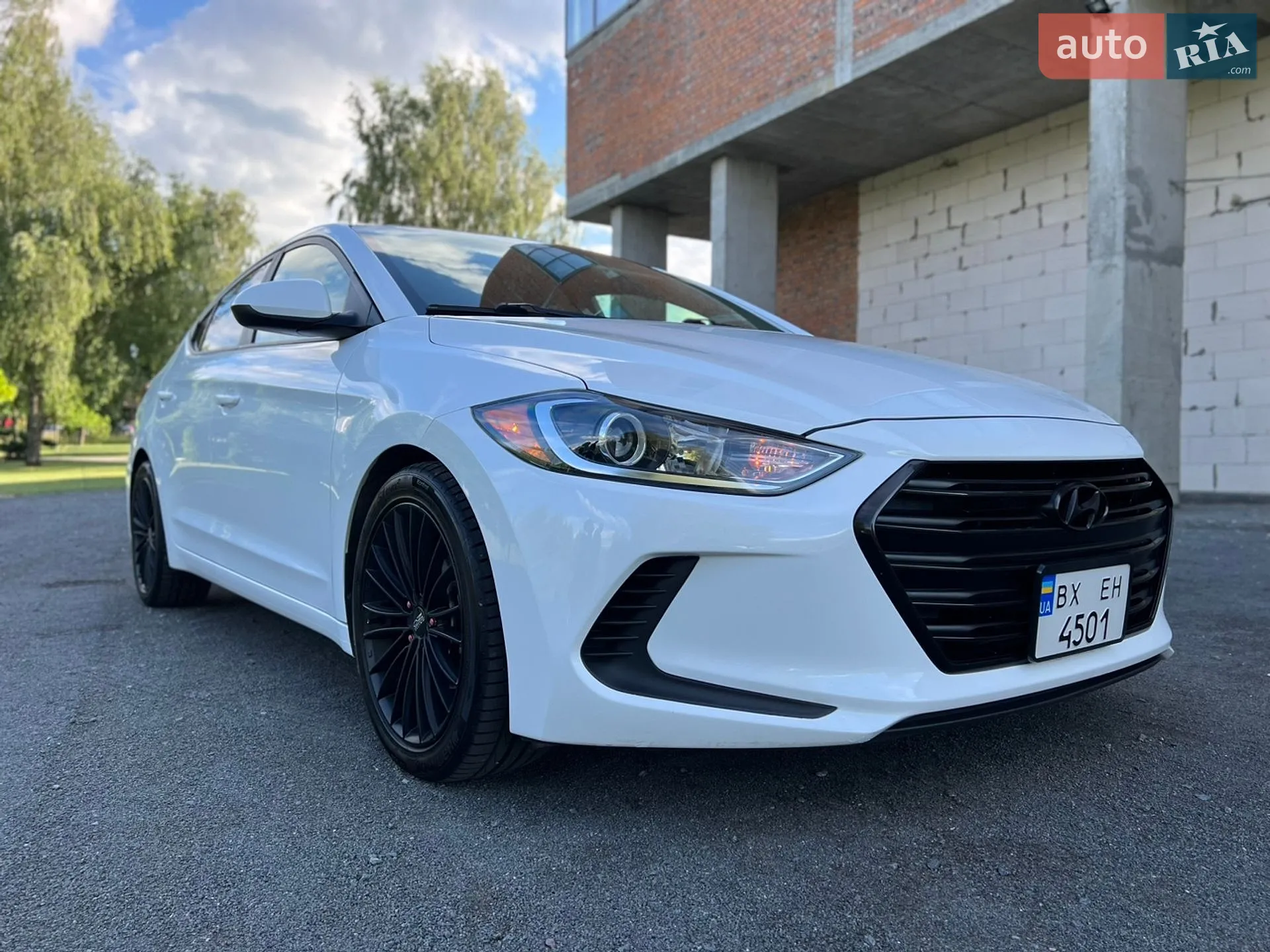 2017 Hyundai Elantra - мініатюра 15