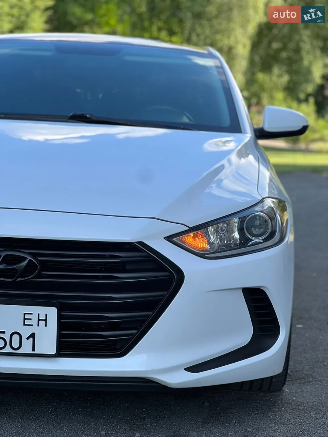 2017 Hyundai Elantra - мініатюра 24