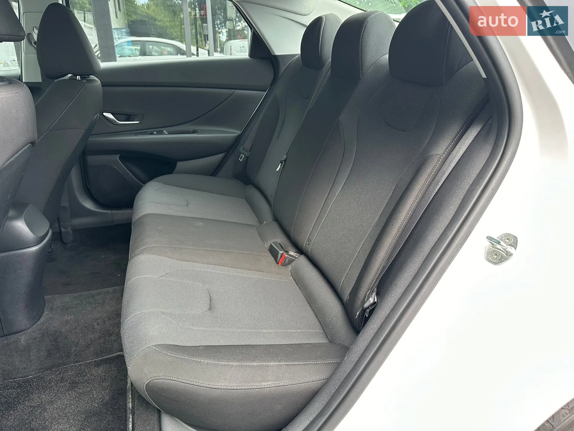 2022 Hyundai Elantra - мініатюра 13