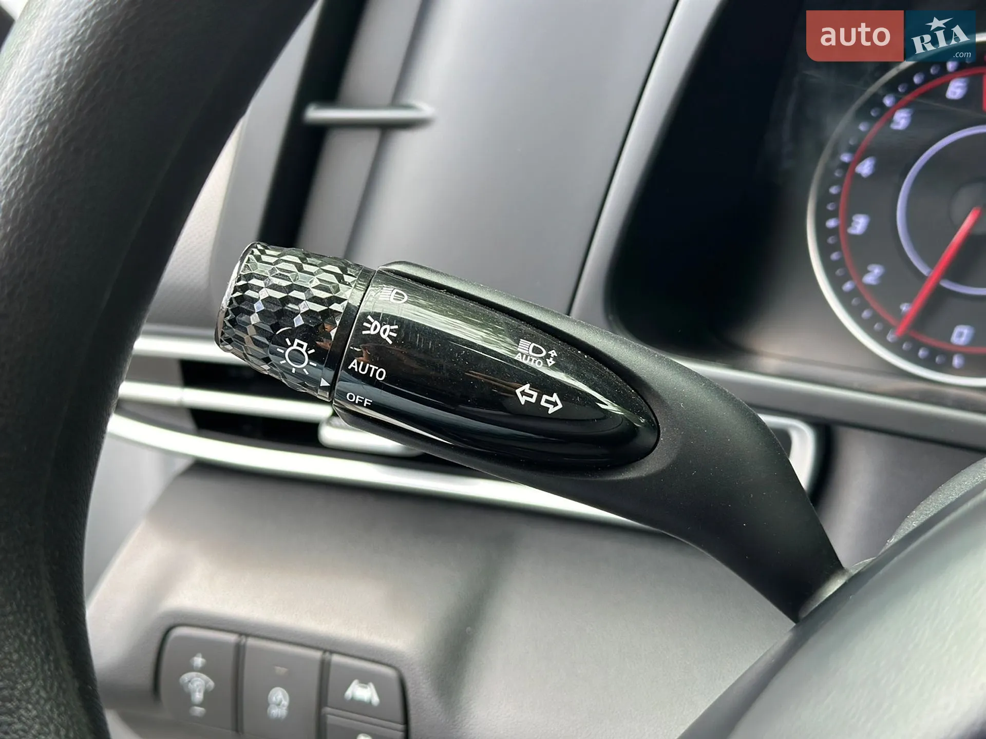 2022 Hyundai Elantra - мініатюра 16