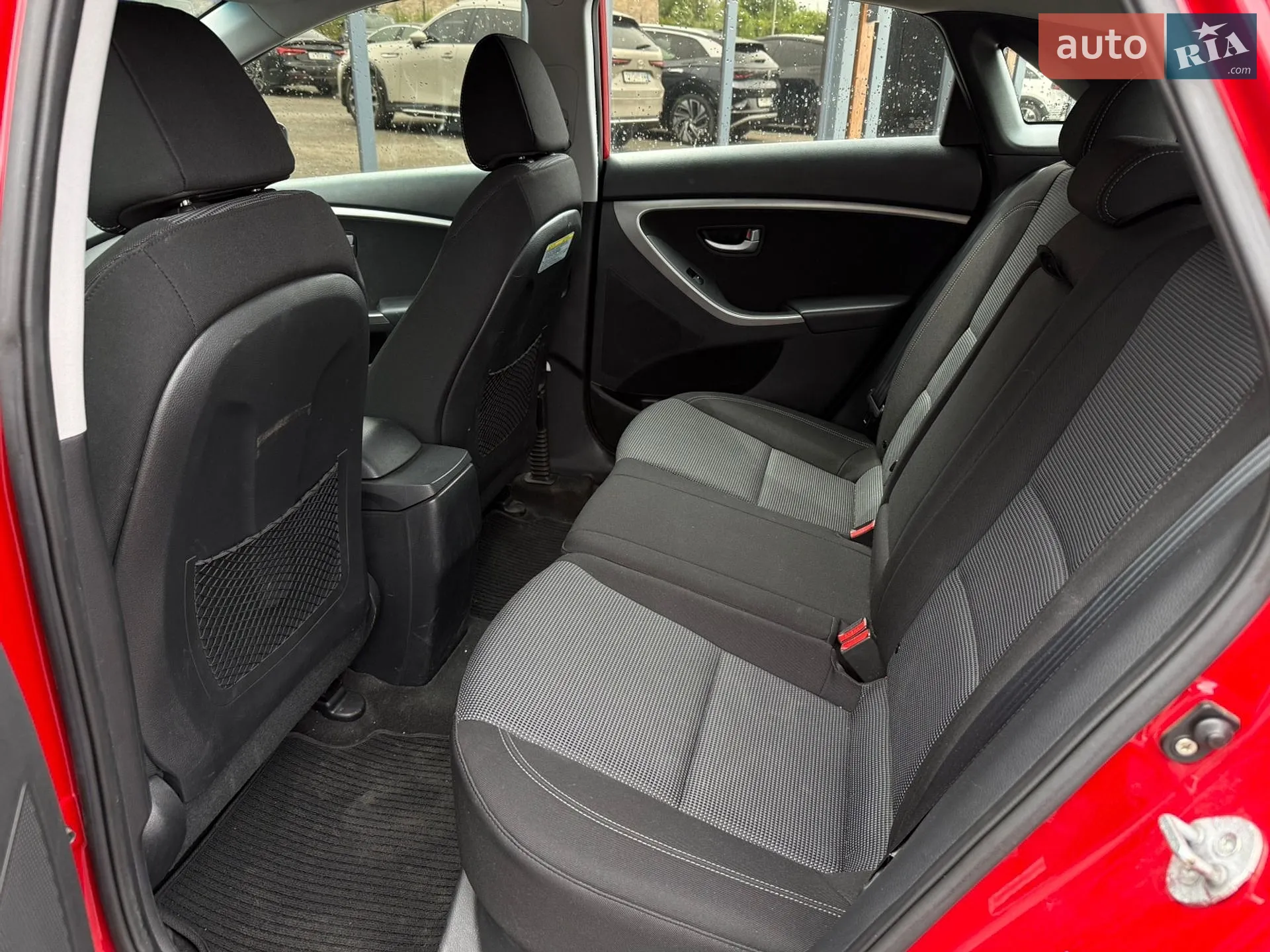 2013 Hyundai Elantra - мініатюра 17