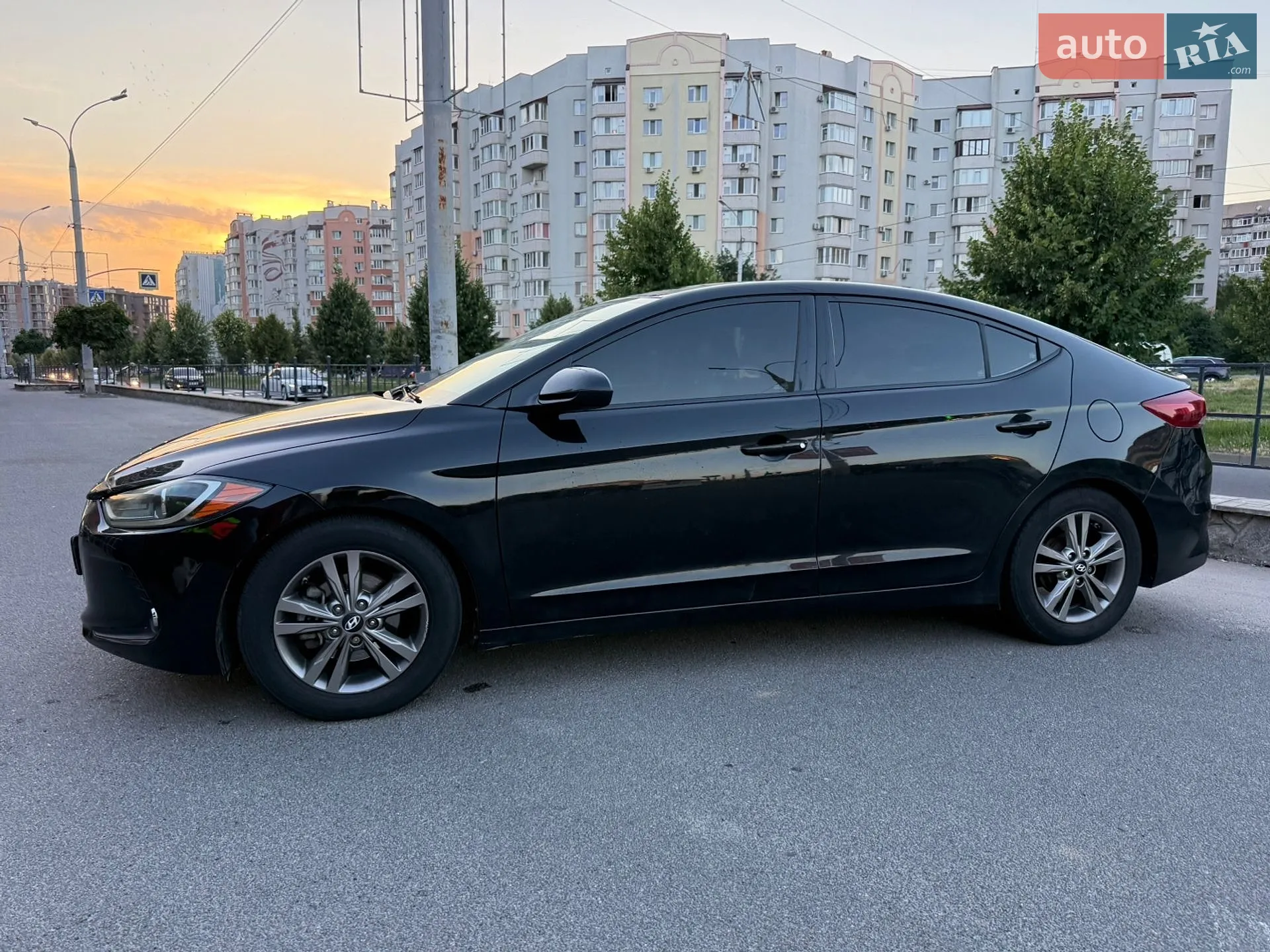 2016 Hyundai Elantra - мініатюра 10