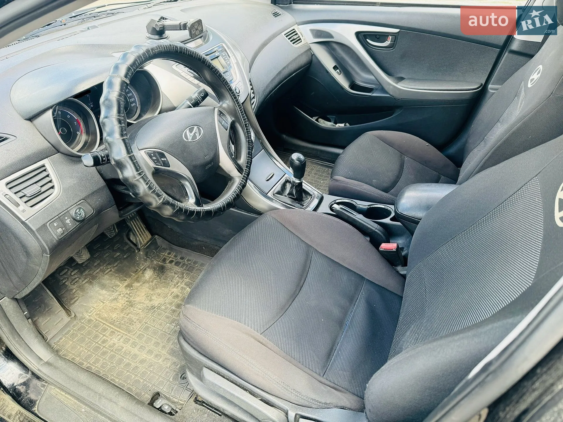 2013 Hyundai Elantra - мініатюра 8