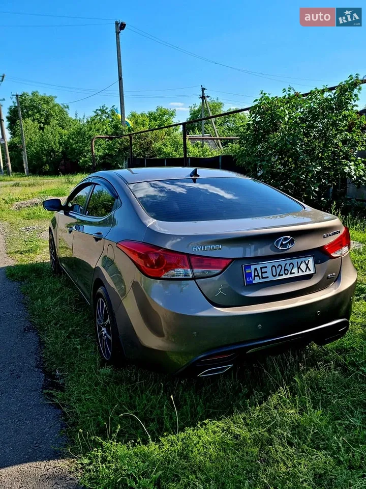 2010 Hyundai Elantra - мініатюра 21