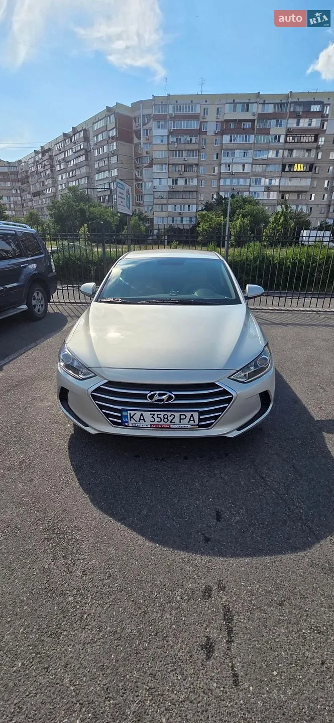 2018 Hyundai Elantra - фото 1