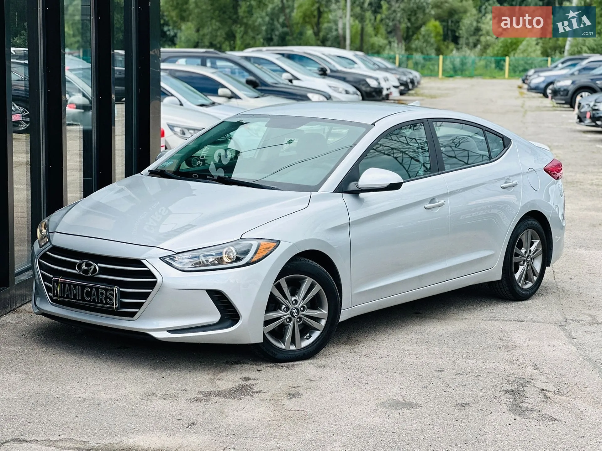 2017 Hyundai Elantra - фото 1