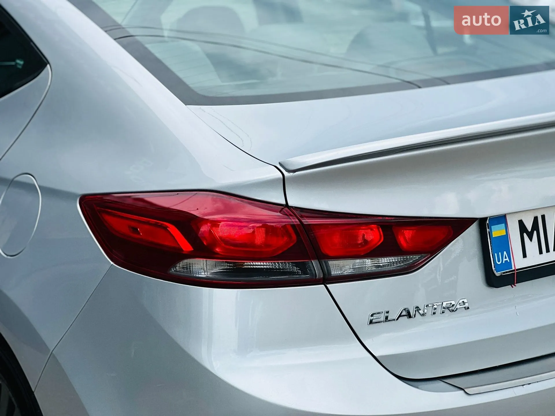 2017 Hyundai Elantra - мініатюра 14