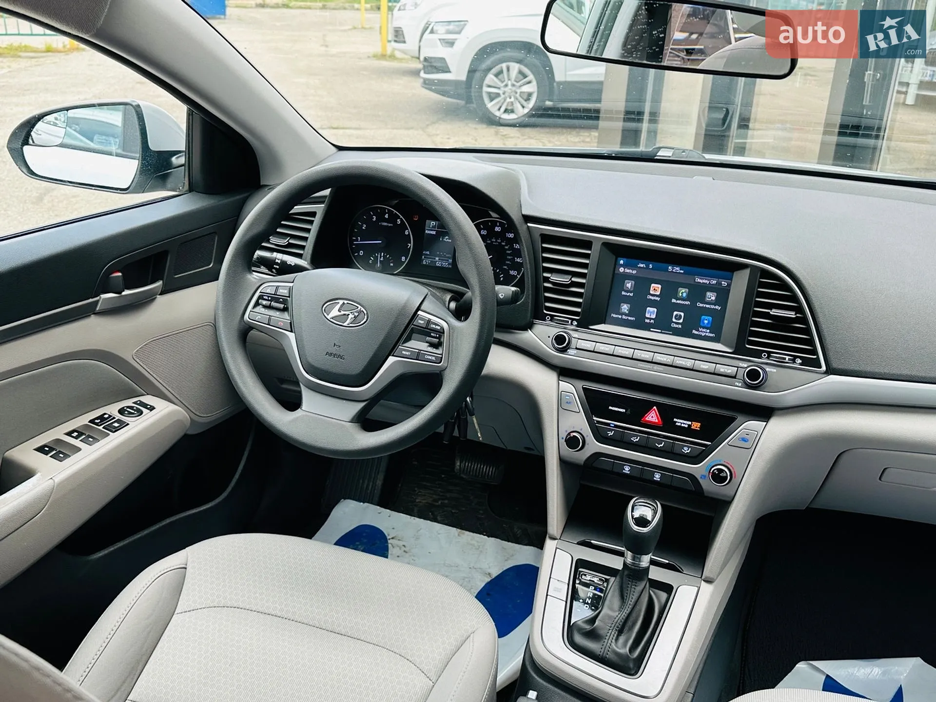 2017 Hyundai Elantra - мініатюра 29