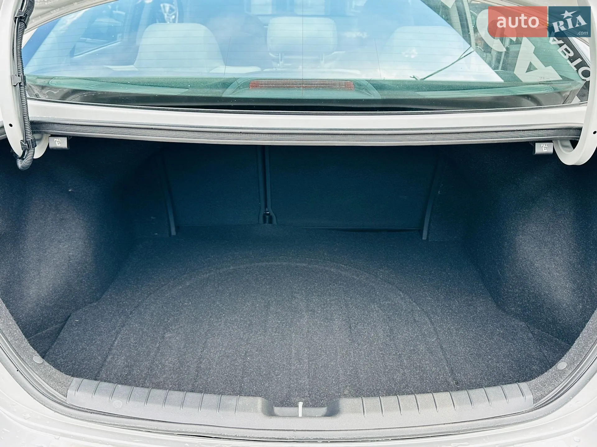 2017 Hyundai Elantra - мініатюра 44