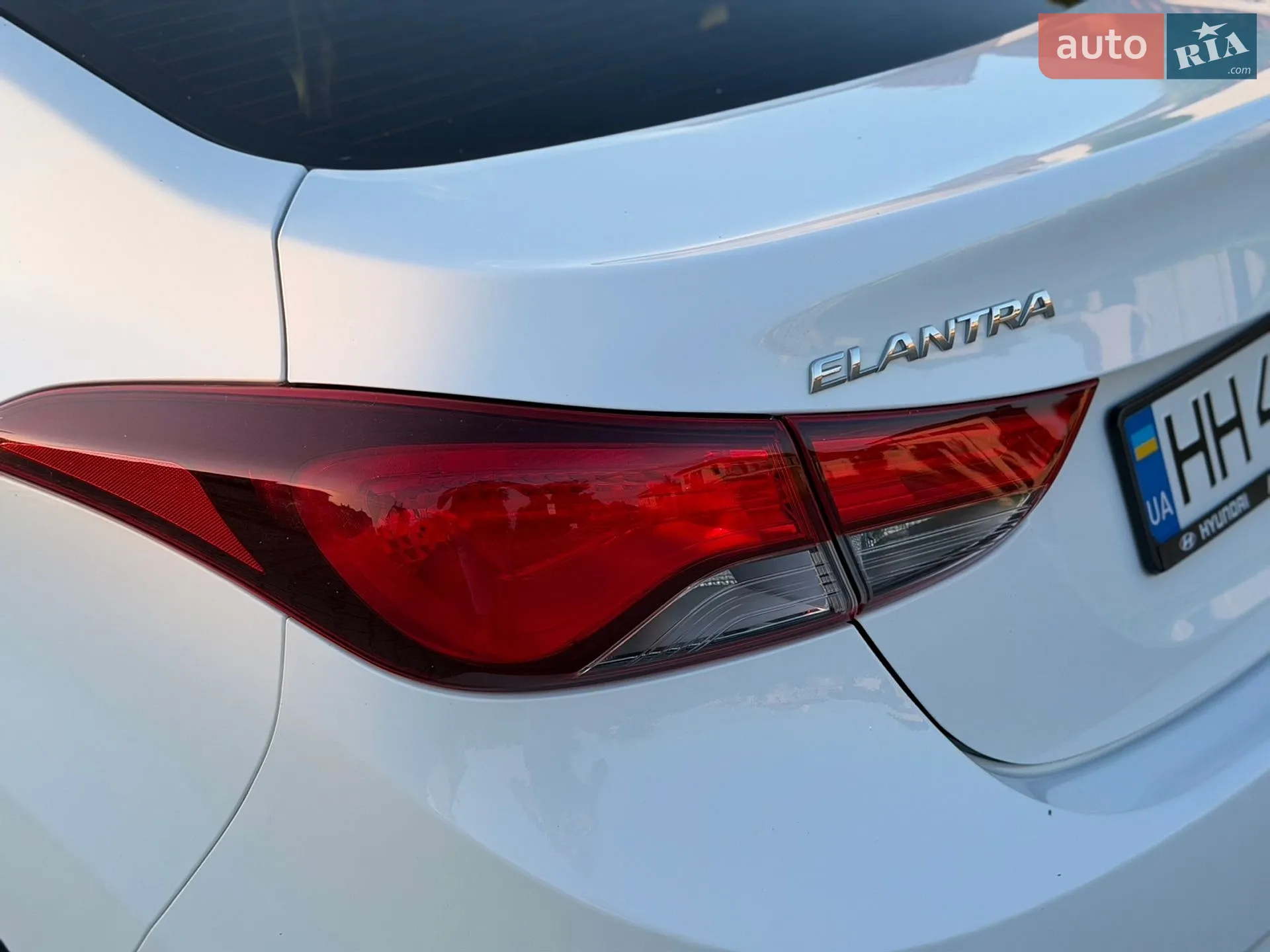 2015 Hyundai Elantra - мініатюра 18