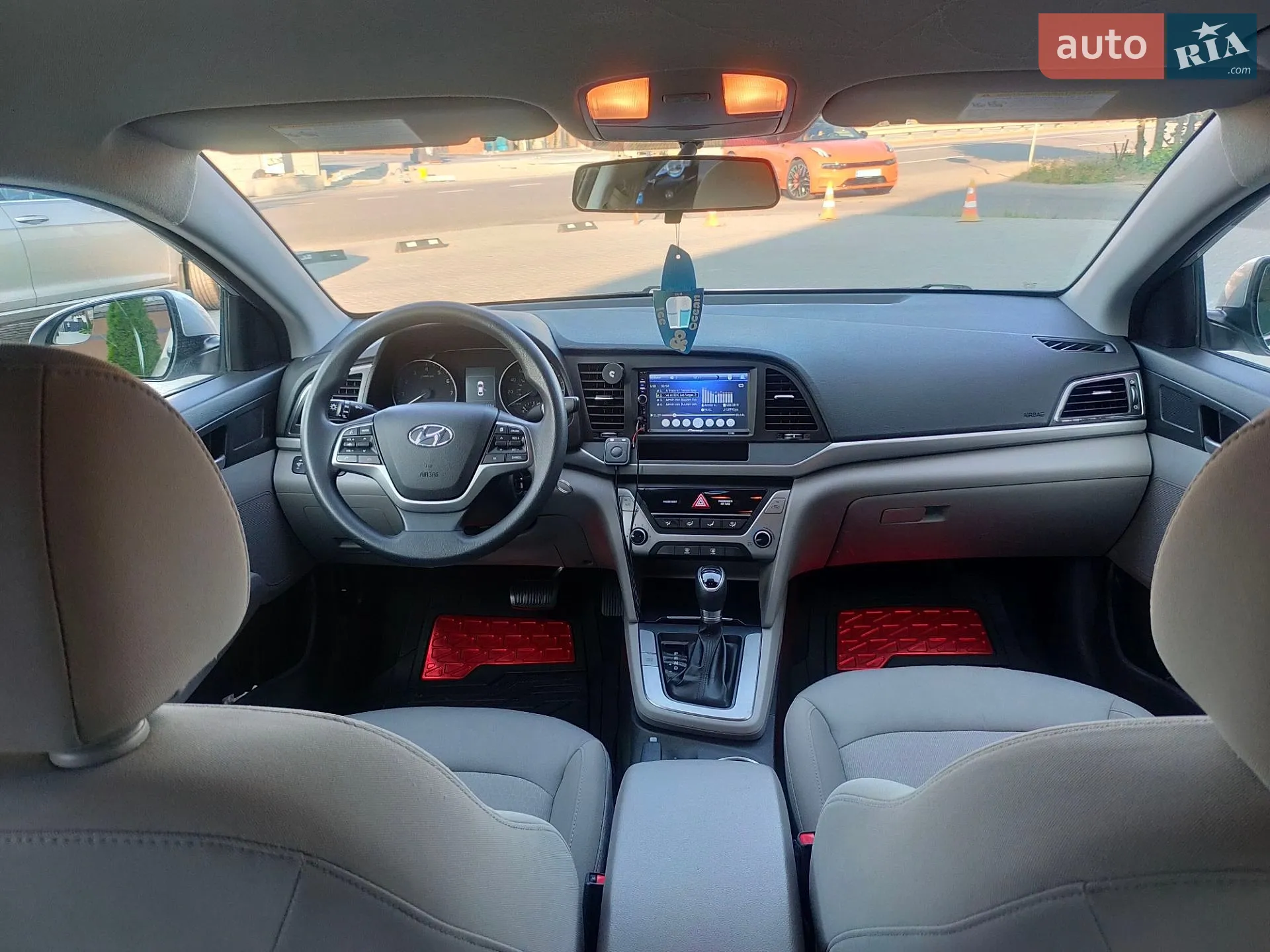 2018 Hyundai Elantra - мініатюра 22
