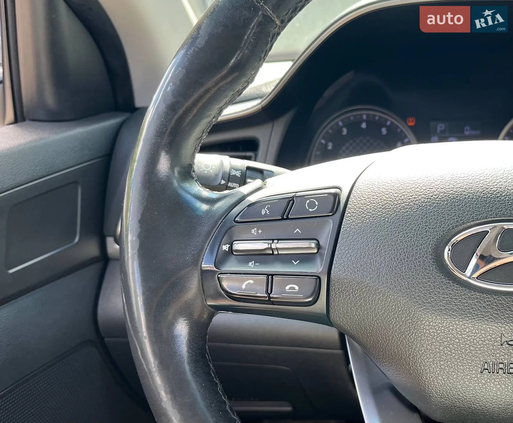 2019 Hyundai Elantra - мініатюра 16