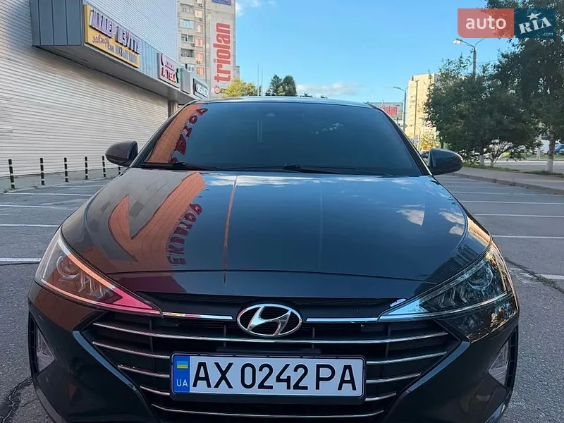 Hyundai Elantra 2020
