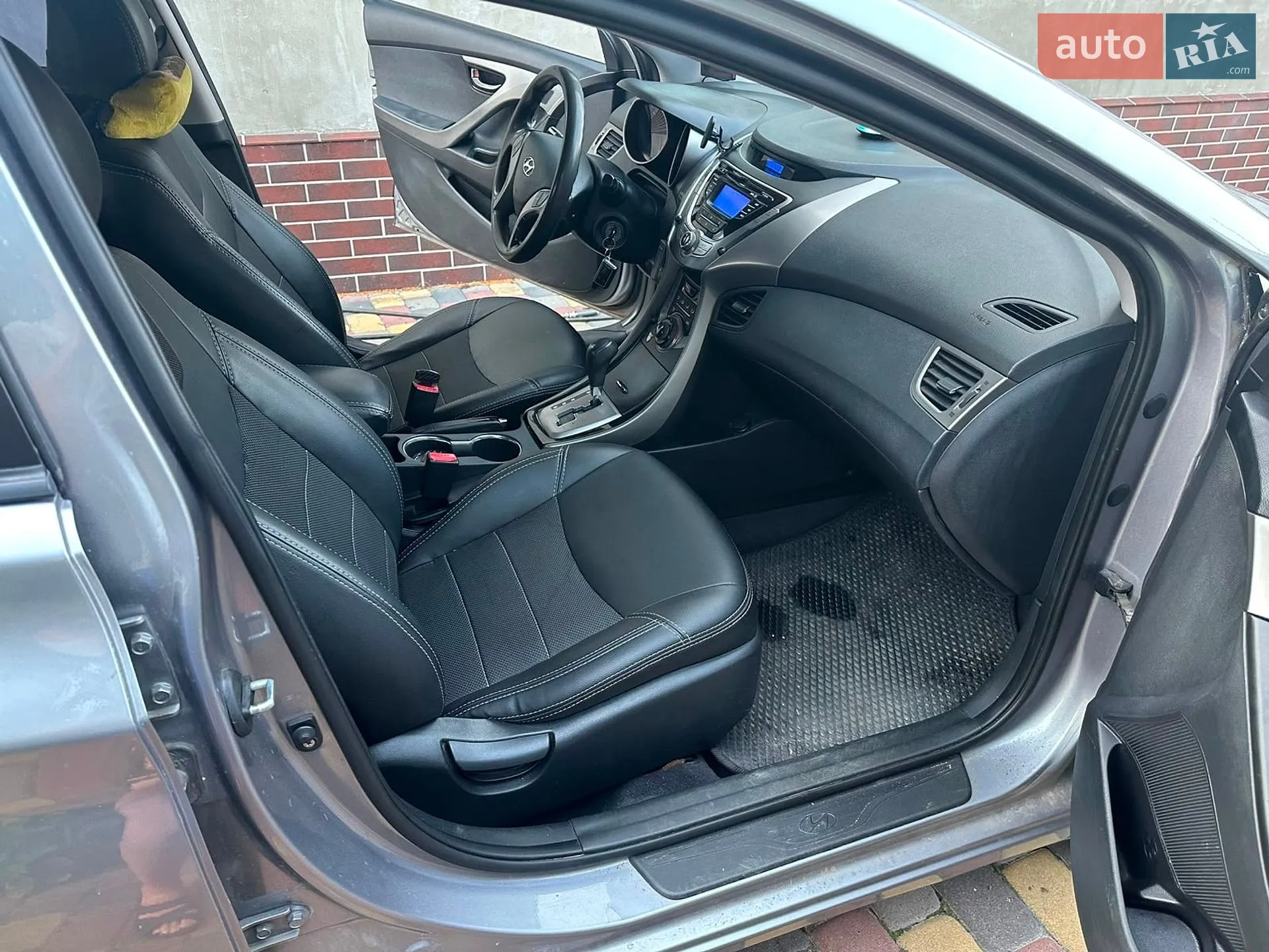 2012 Hyundai Elantra - мініатюра 47