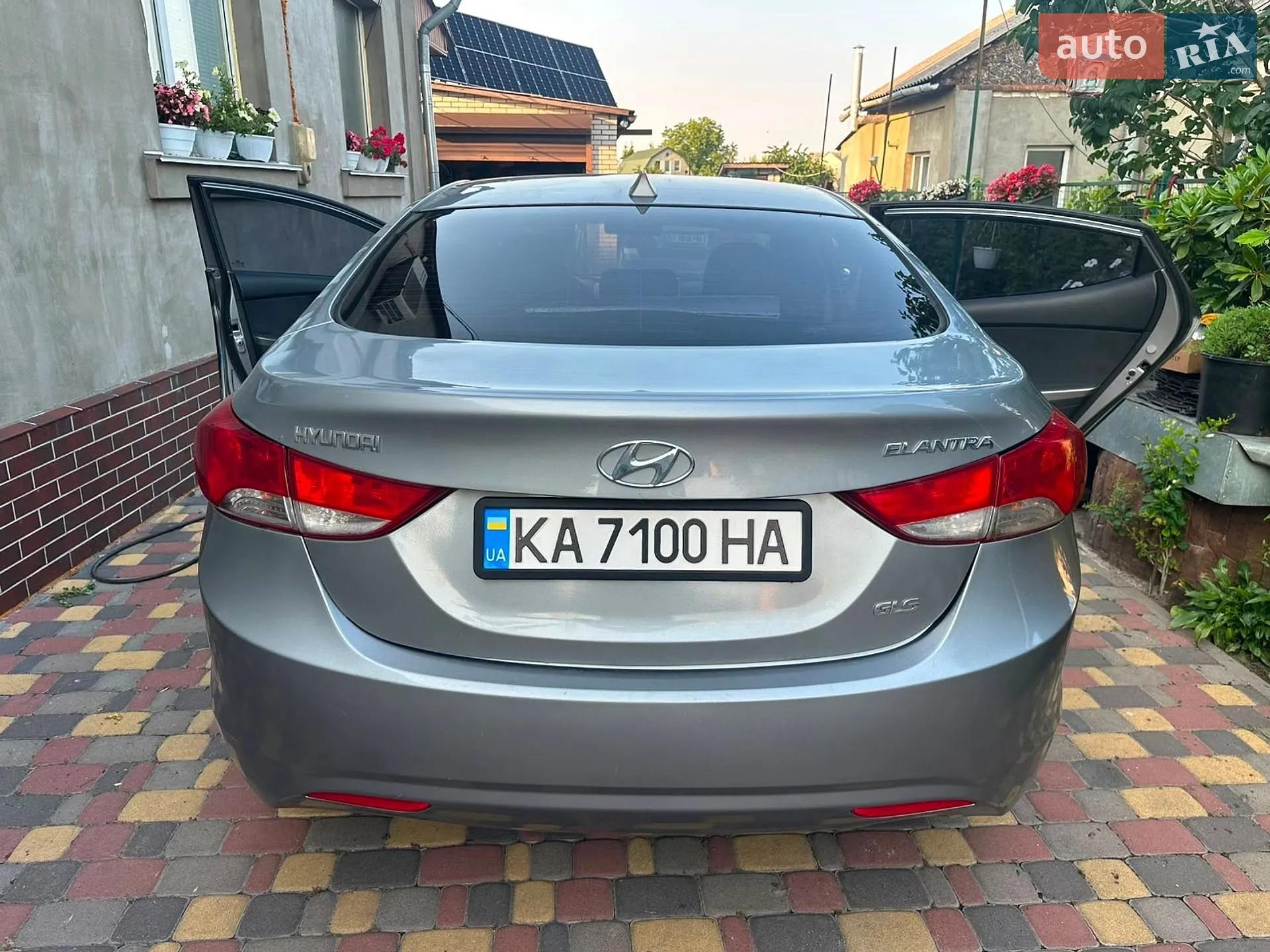 2012 Hyundai Elantra - мініатюра 13