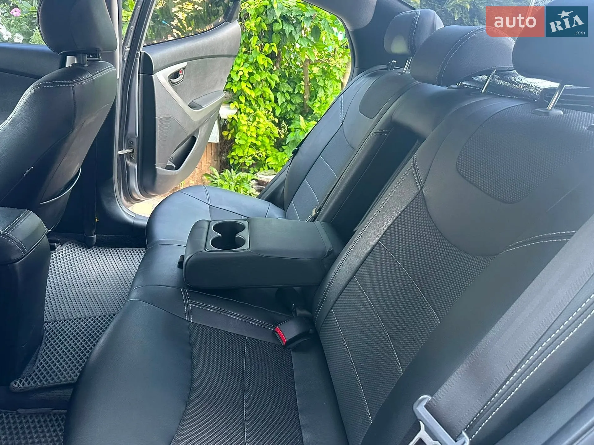 2012 Hyundai Elantra - мініатюра 39