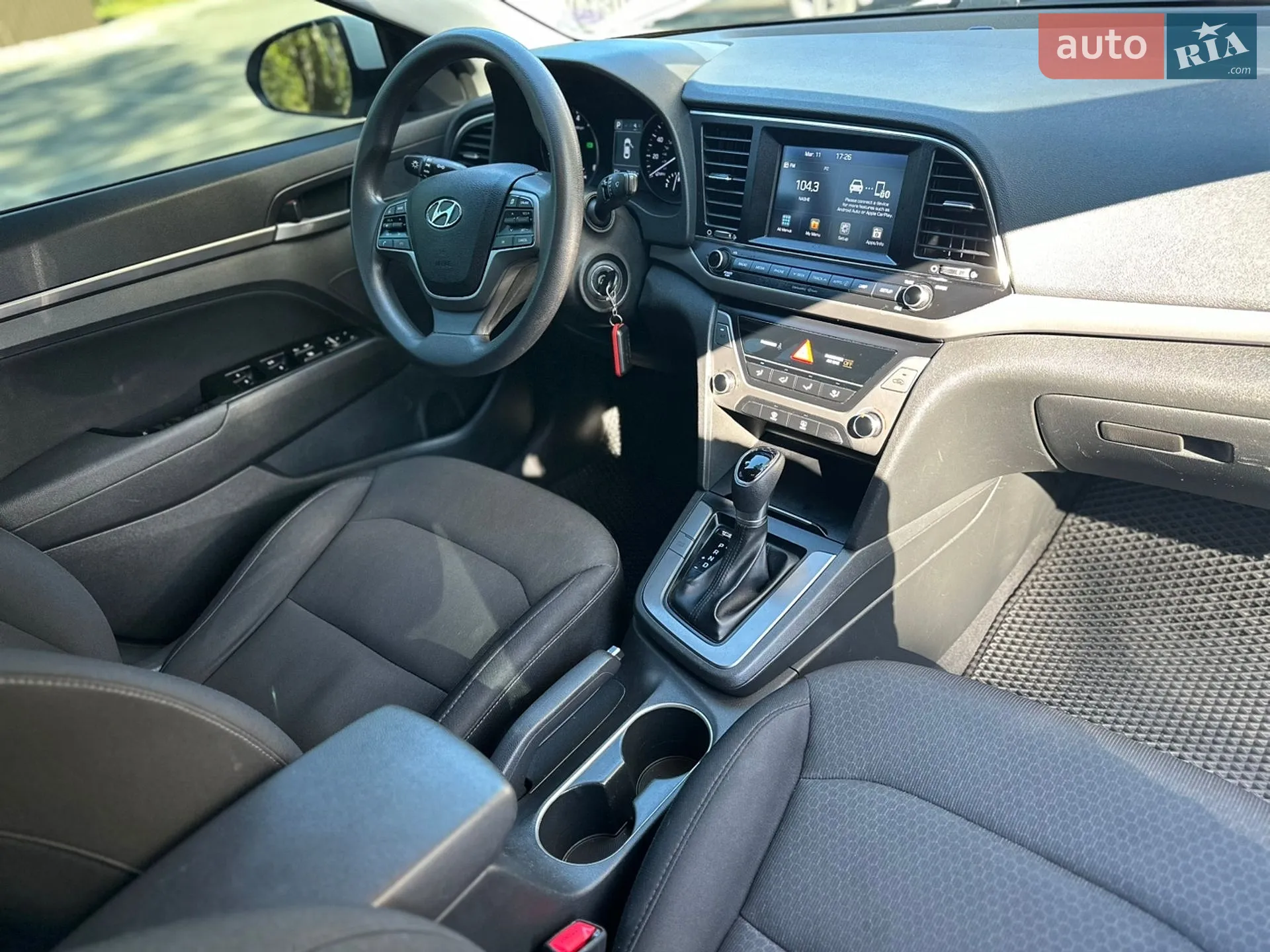 2018 Hyundai Elantra - мініатюра 36