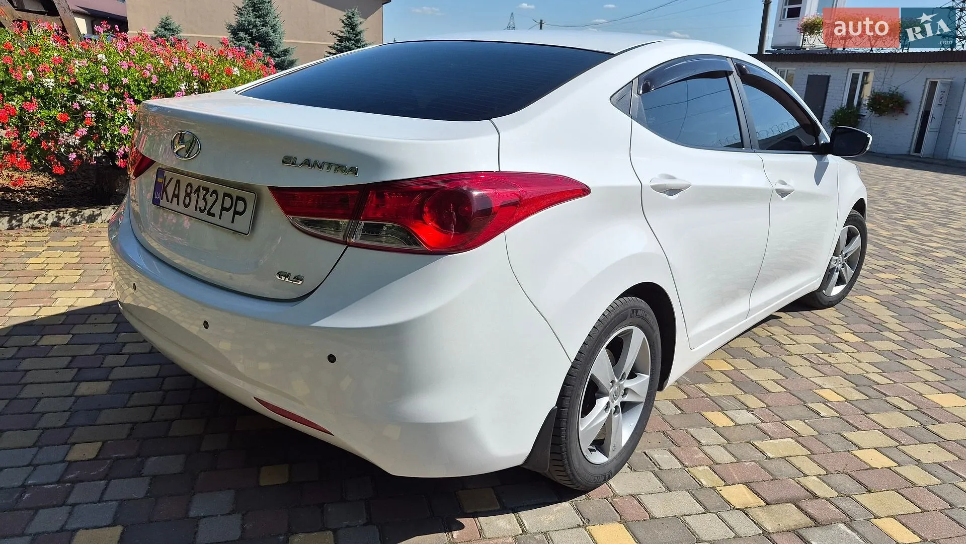 2013 Hyundai Elantra - мініатюра 3