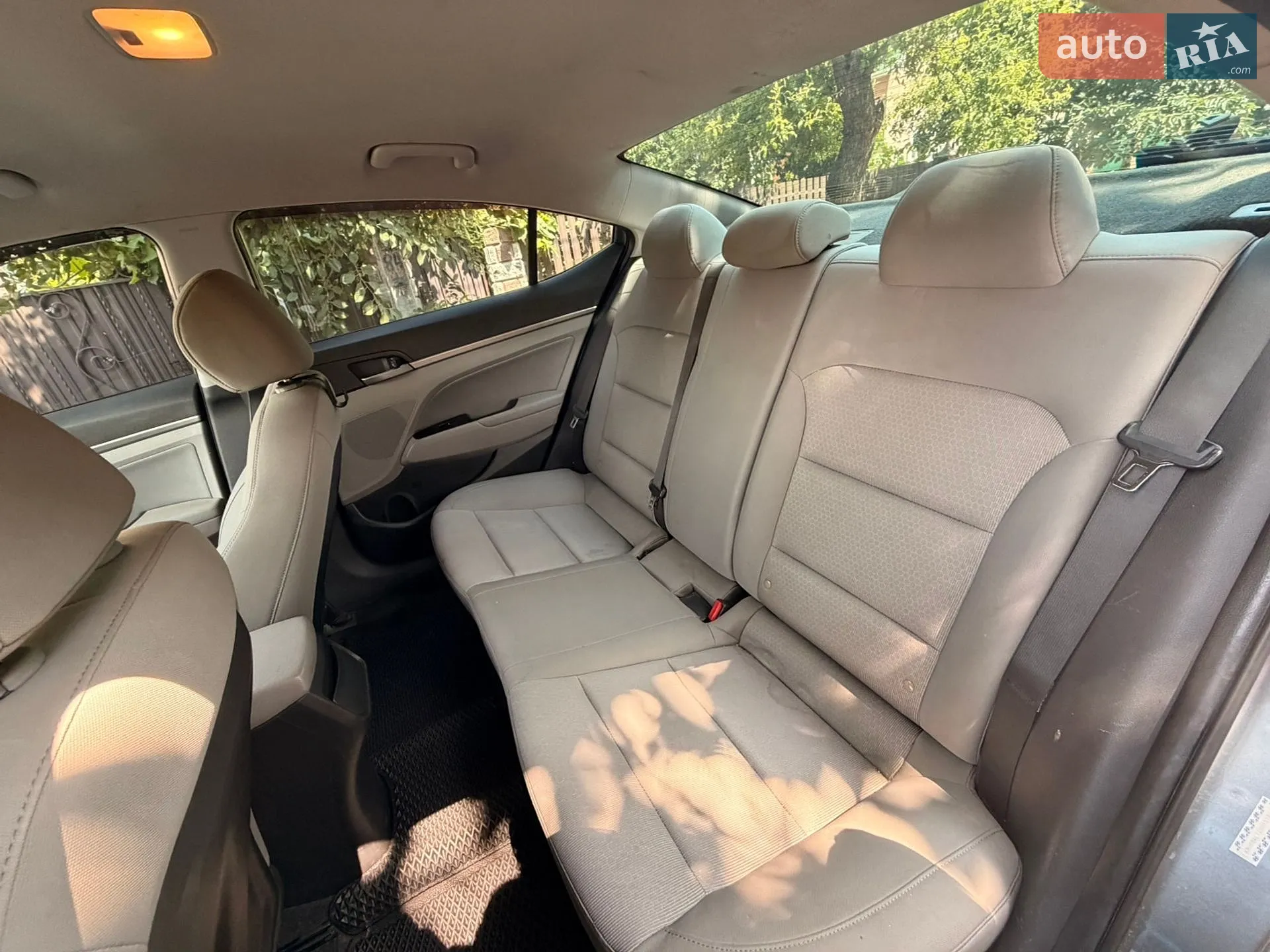 2016 Hyundai Elantra - мініатюра 15