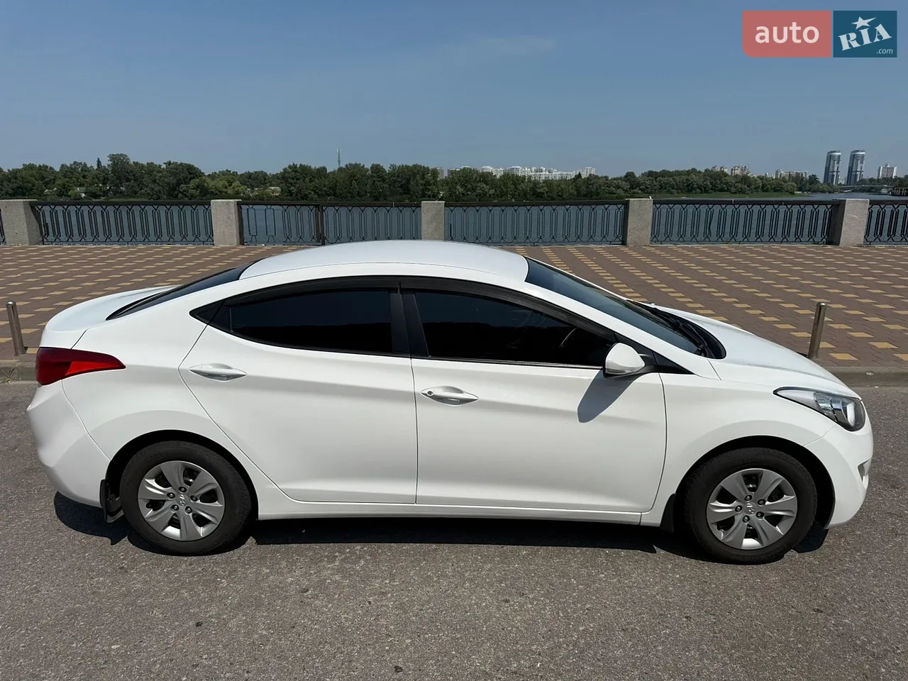2012 Hyundai Elantra - мініатюра 63