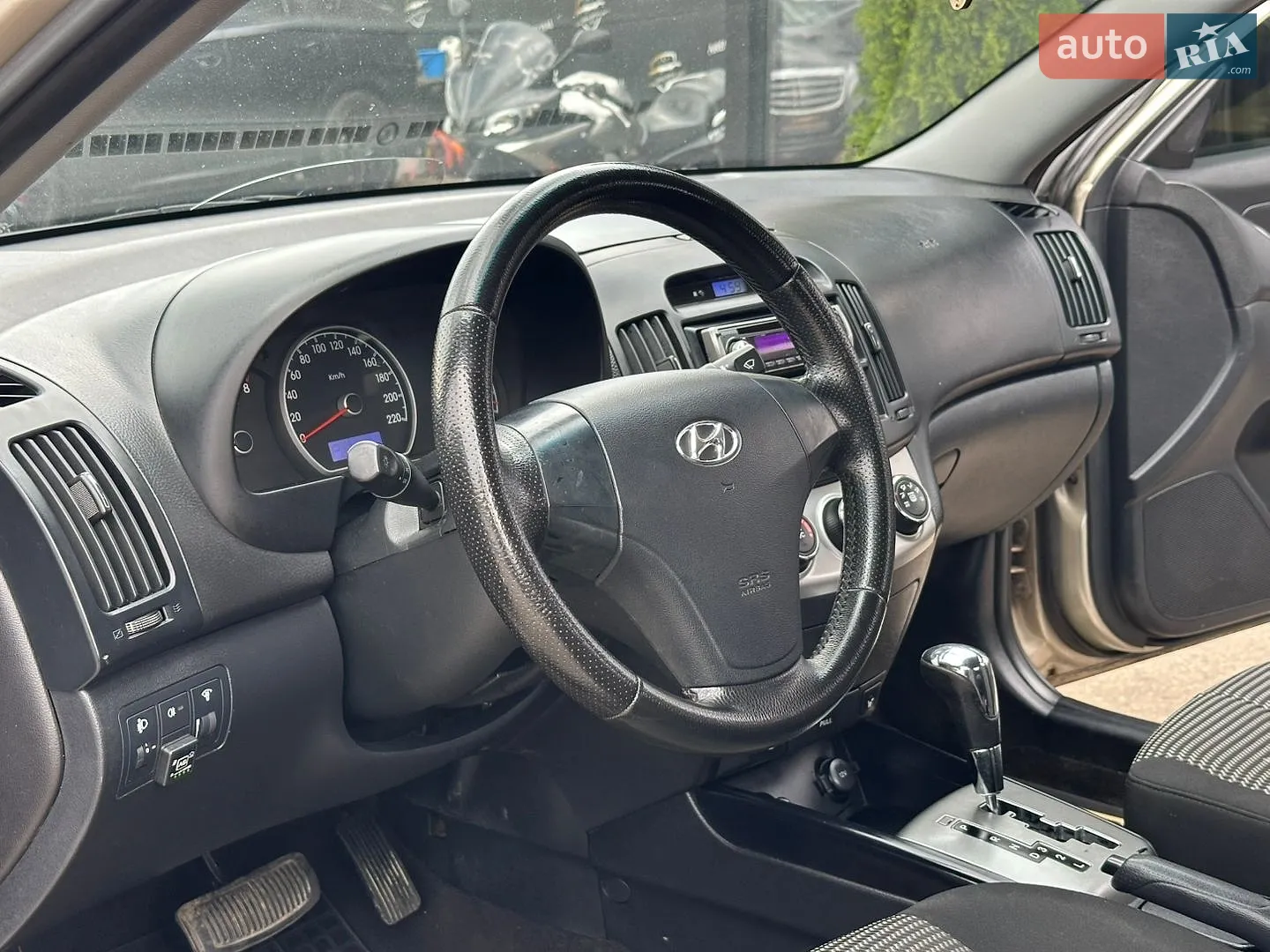 2010 Hyundai Elantra - мініатюра 14