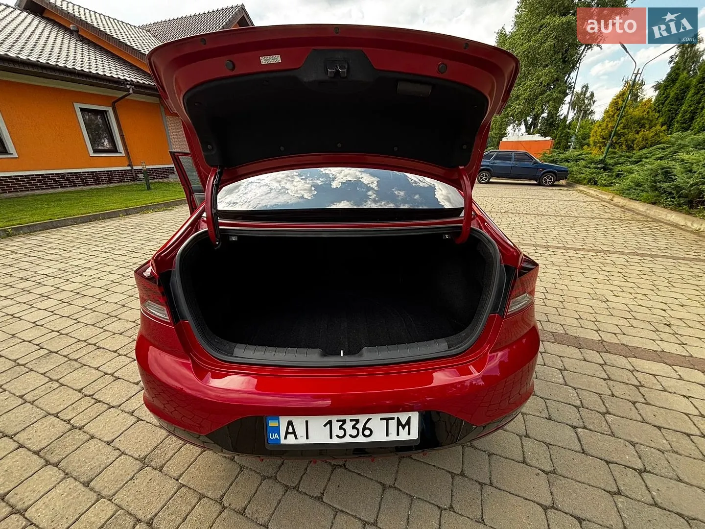 2019 Hyundai Elantra - мініатюра 11