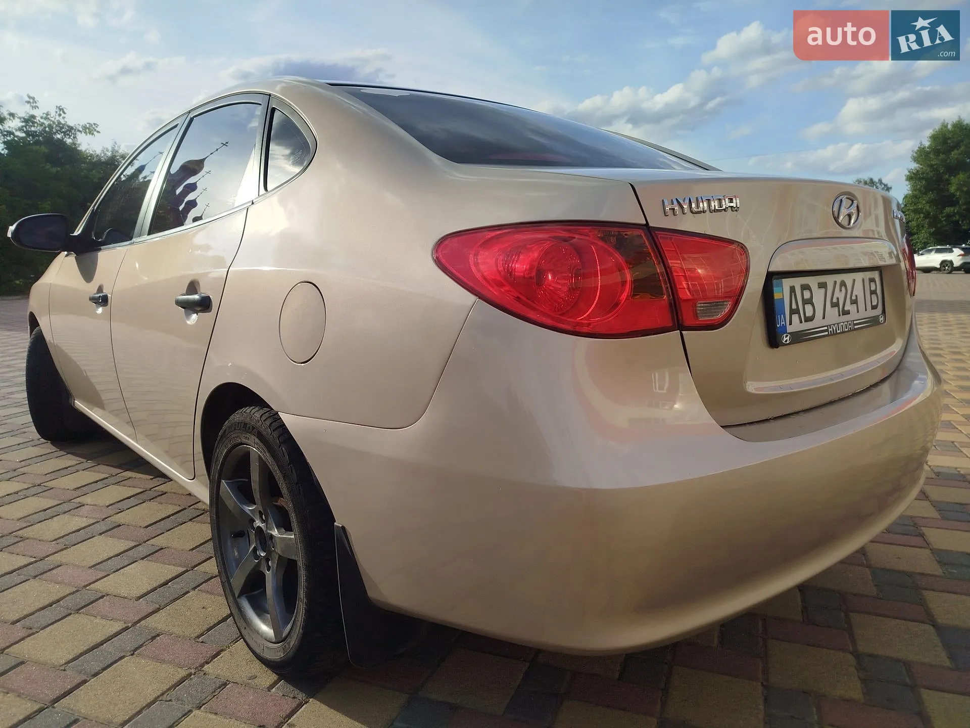 2010 Hyundai Elantra - мініатюра 16