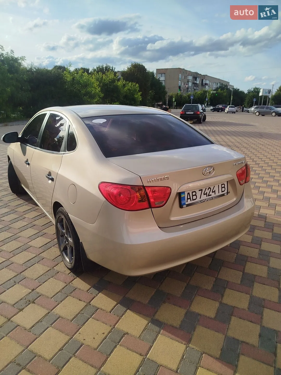 2010 Hyundai Elantra - мініатюра 17