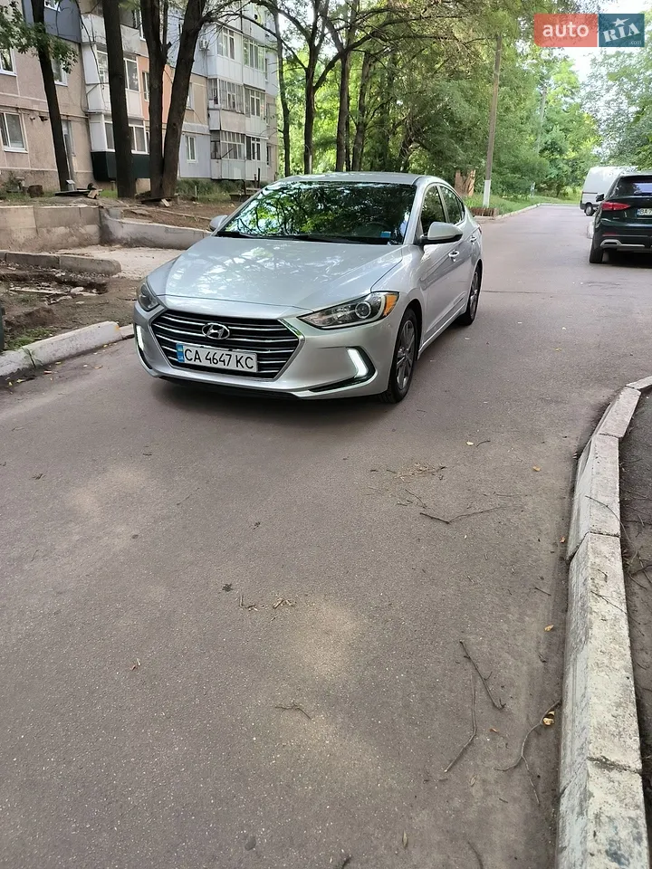 2016 Hyundai Elantra - мініатюра 33