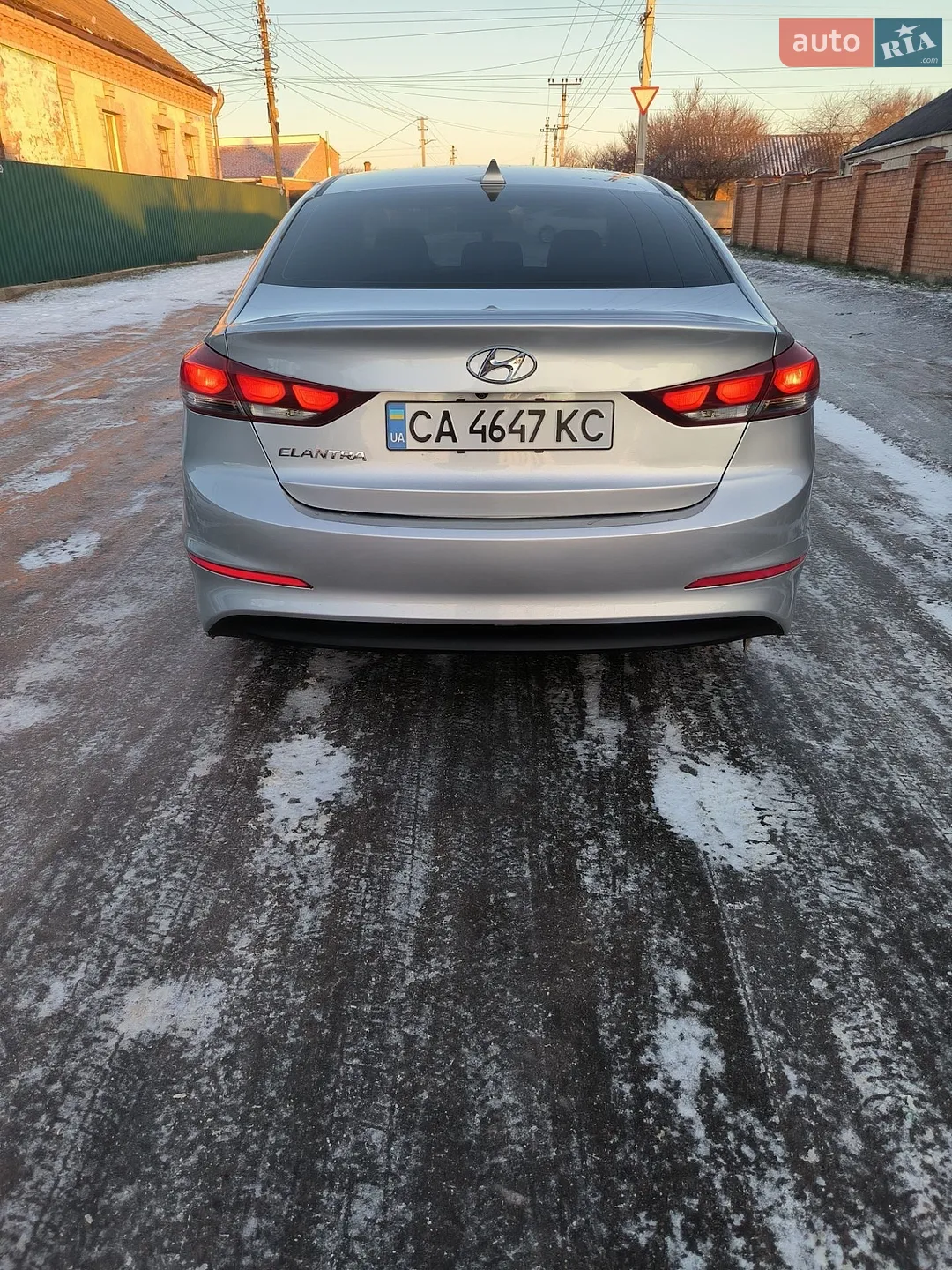 2016 Hyundai Elantra - мініатюра 11