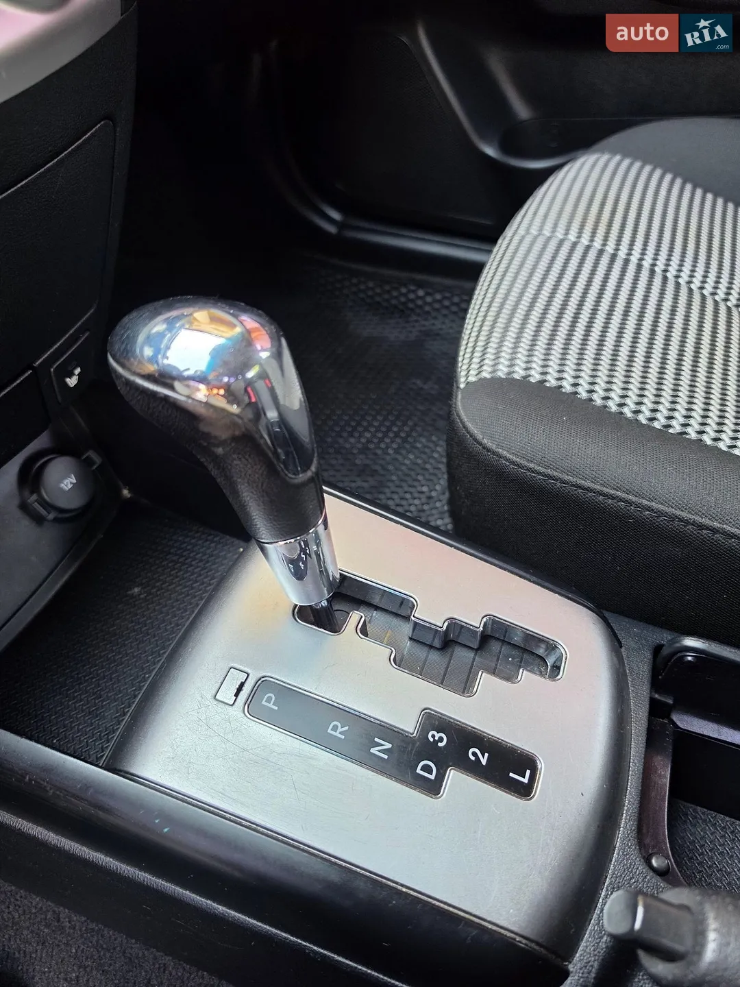 2010 Hyundai Elantra - мініатюра 16