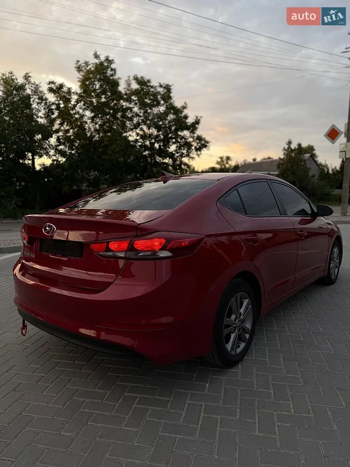 2016 Hyundai Elantra - мініатюра 35