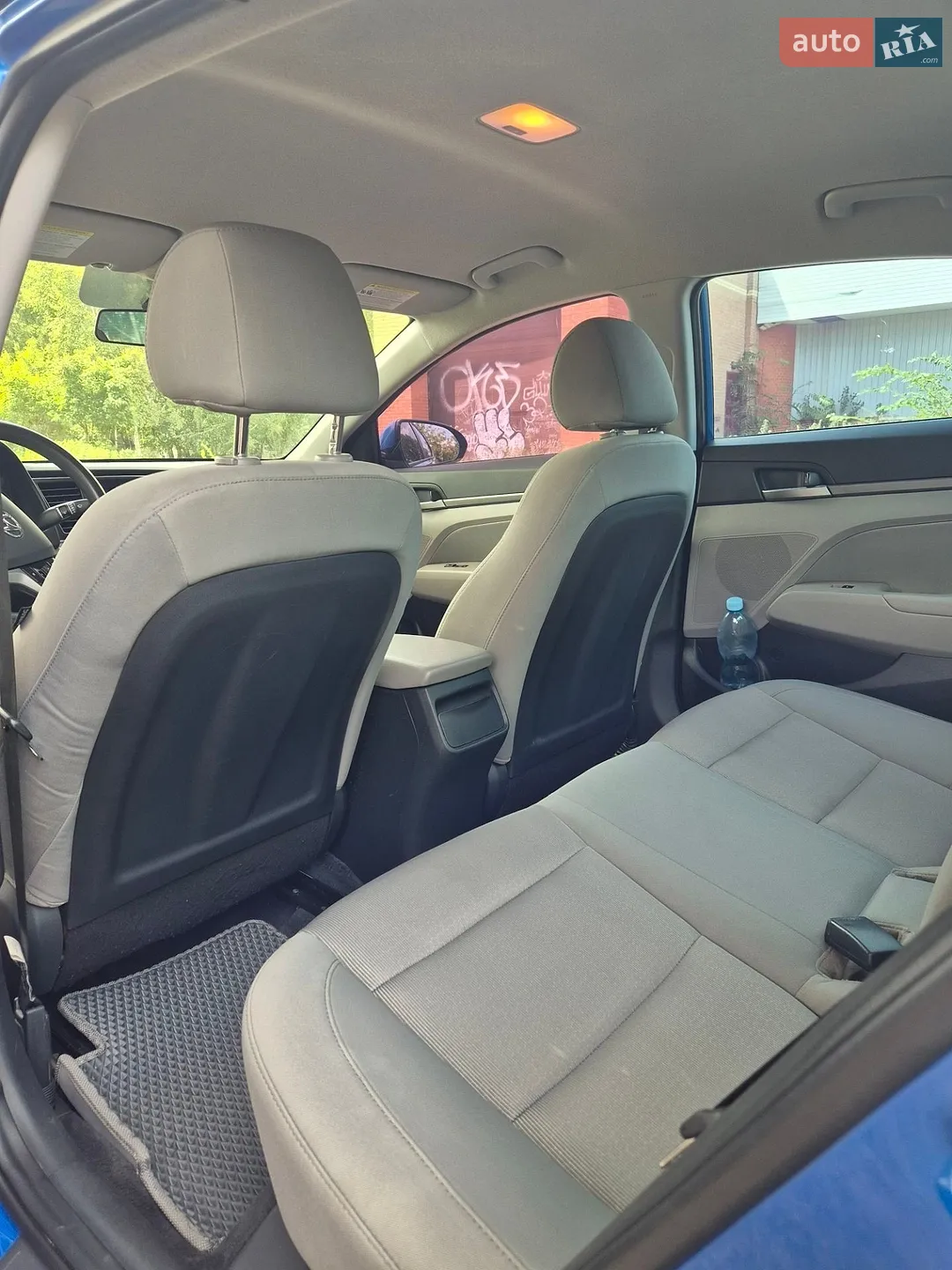 2017 Hyundai Elantra - мініатюра 11