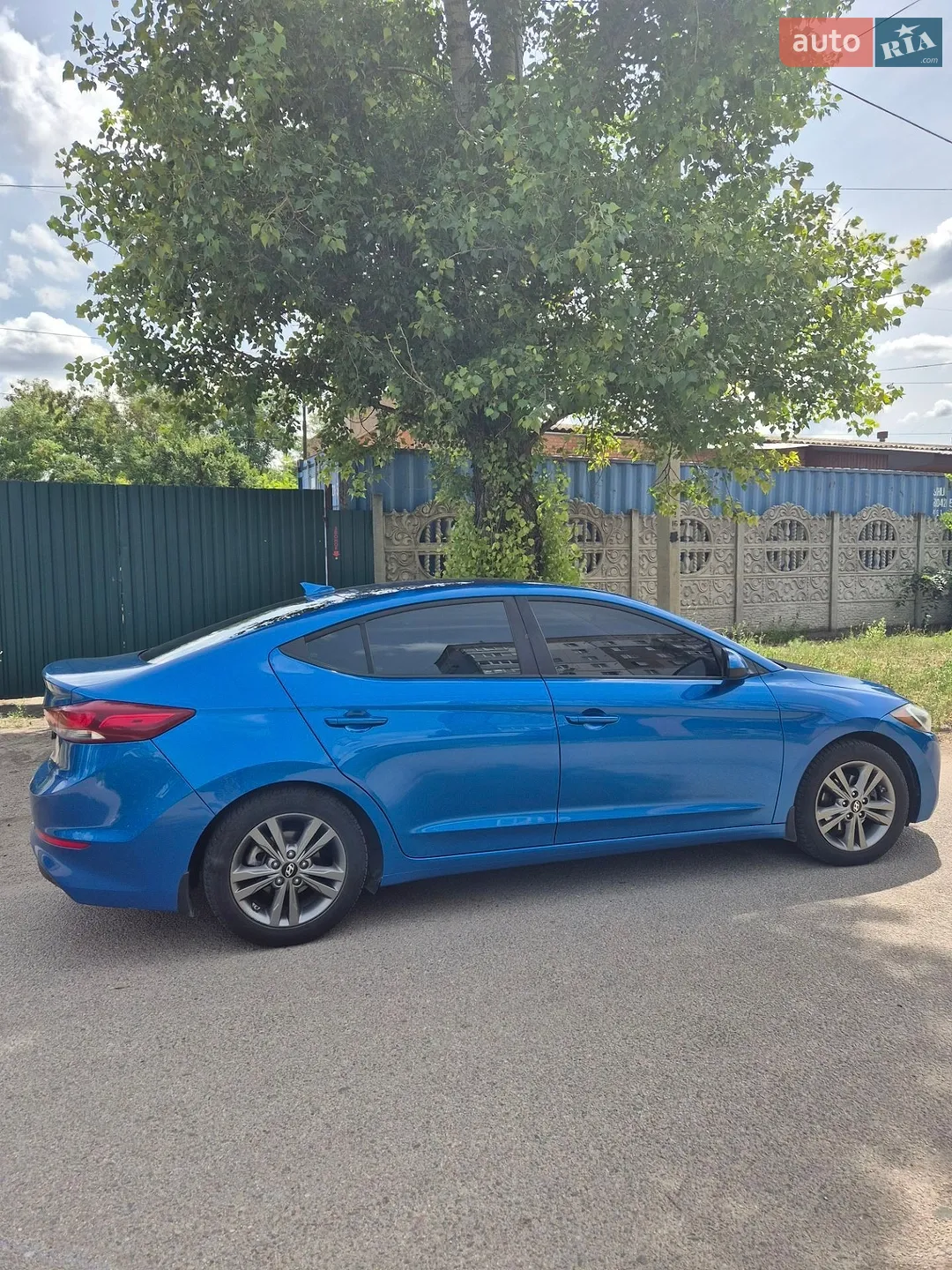 2017 Hyundai Elantra - мініатюра 16