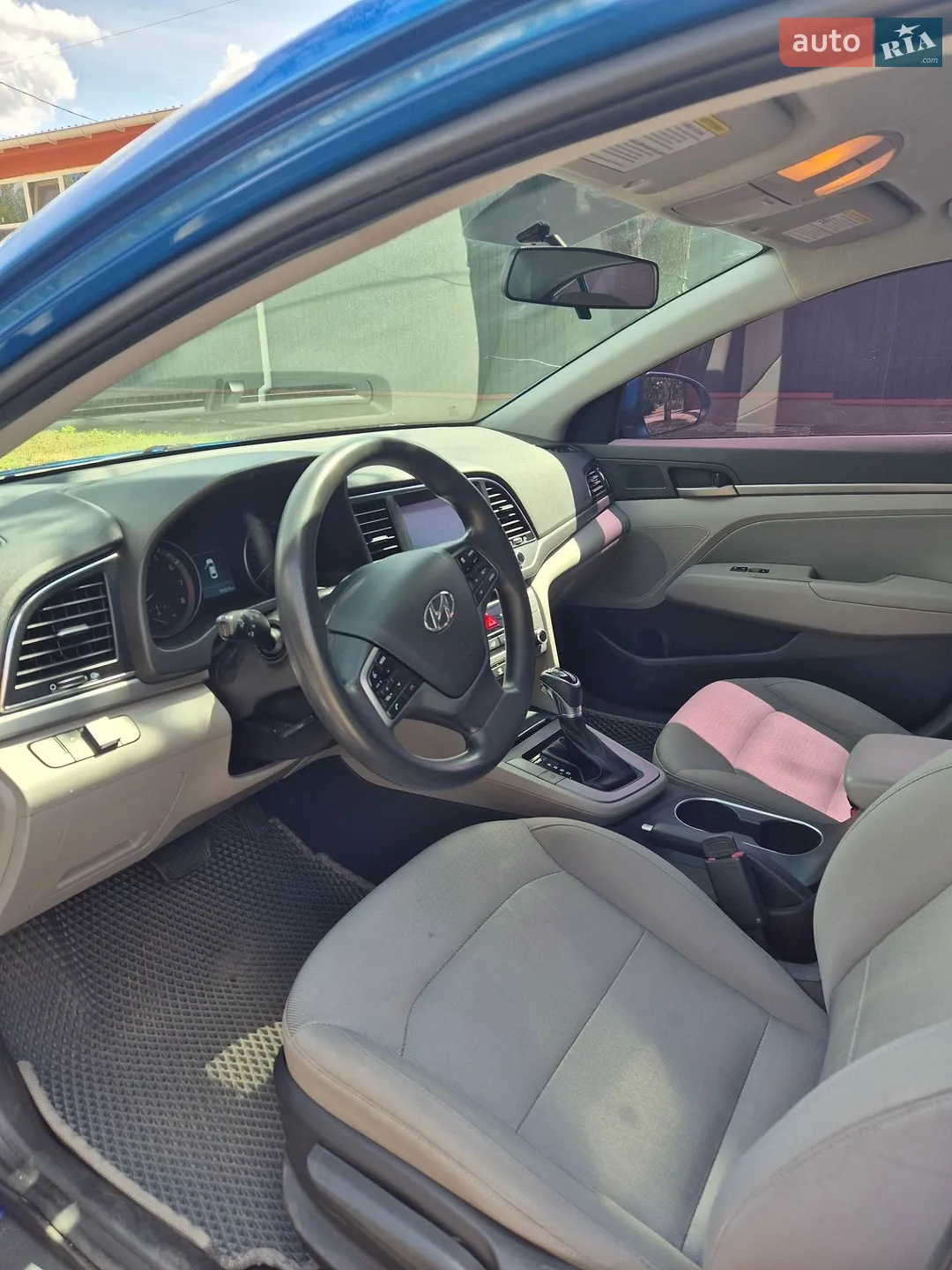 2017 Hyundai Elantra - мініатюра 23