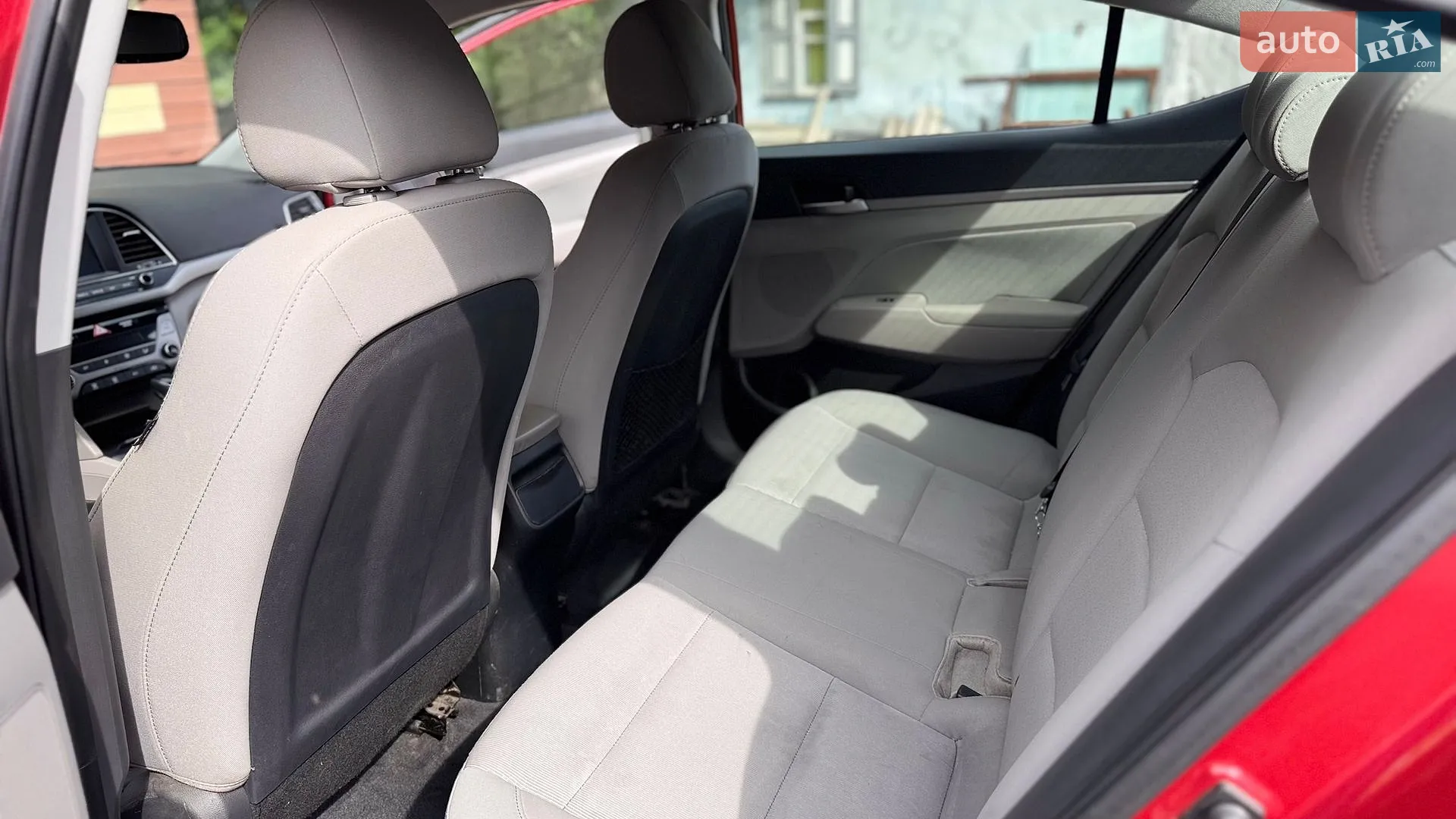 2018 Hyundai Elantra - мініатюра 3