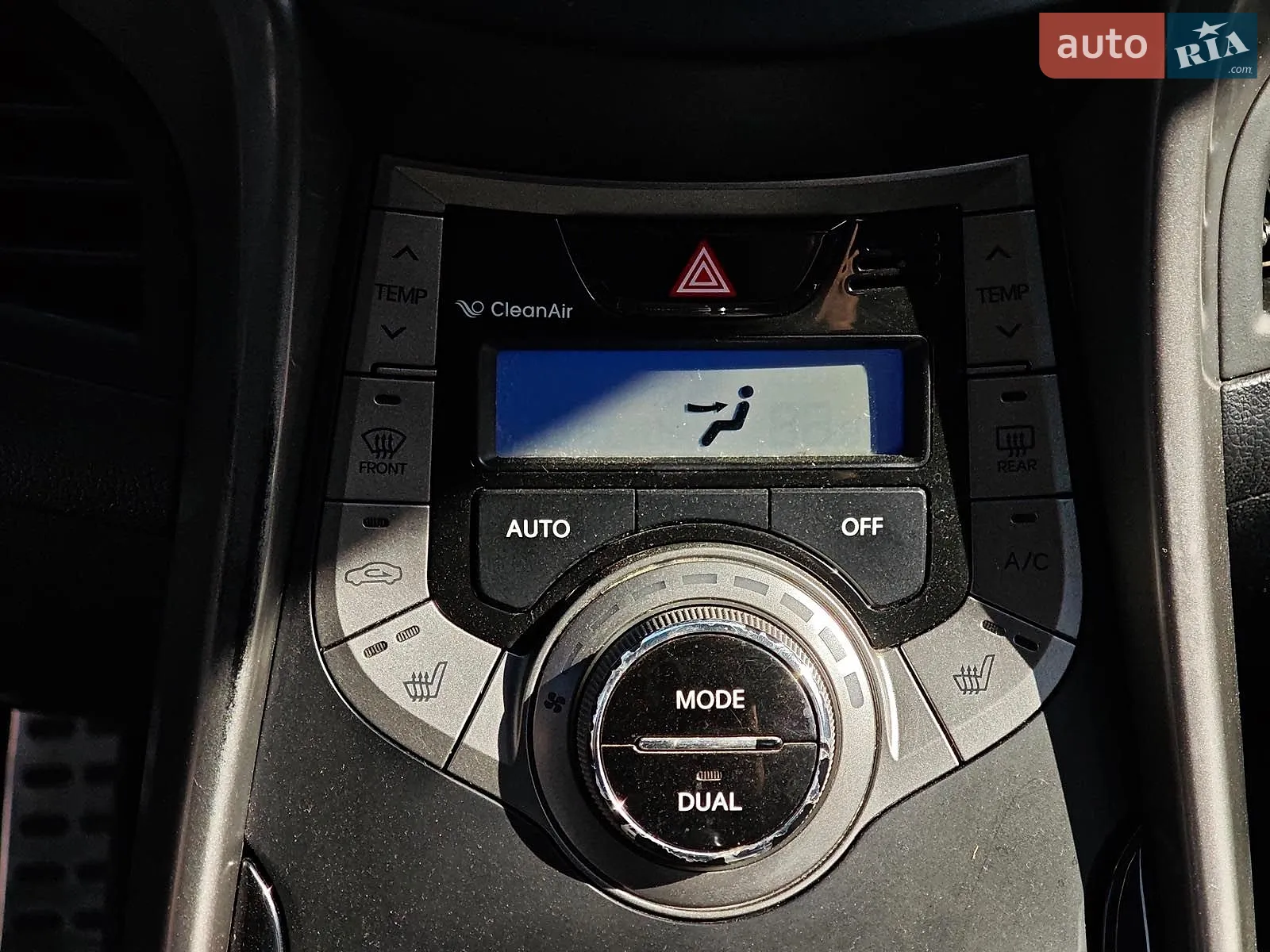 2012 Hyundai Elantra - мініатюра 27