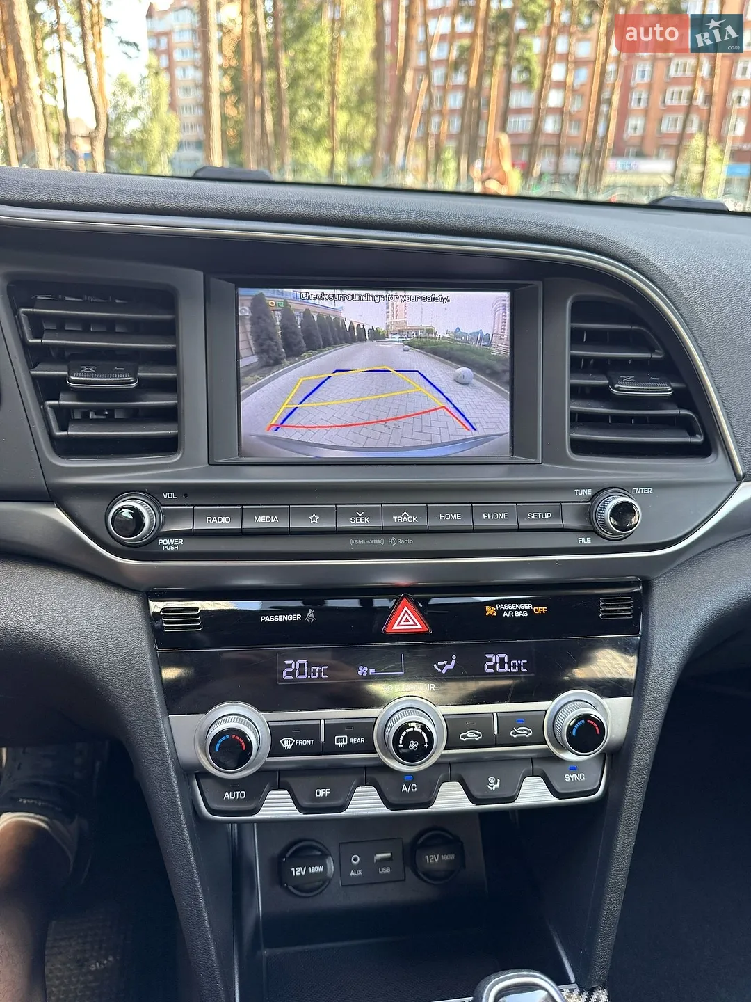 2020 Hyundai Elantra - мініатюра 16