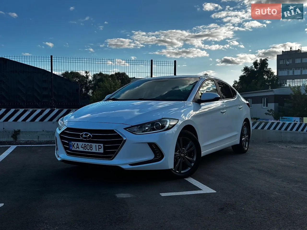 2015 Hyundai Elantra - мініатюра 15