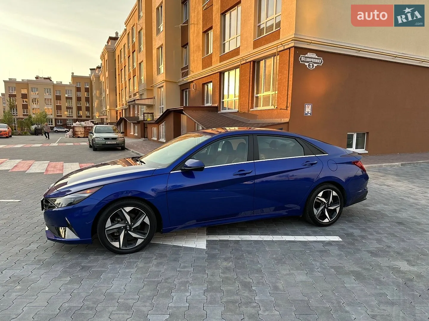 2023 Hyundai Elantra - мініатюра 3