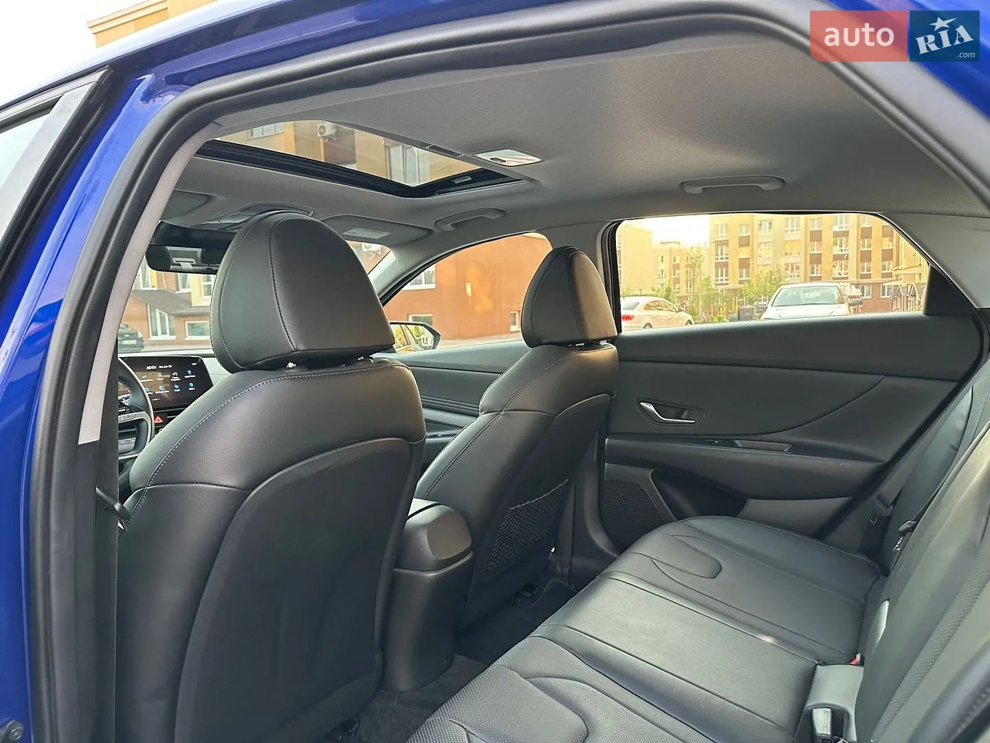 2023 Hyundai Elantra - мініатюра 24