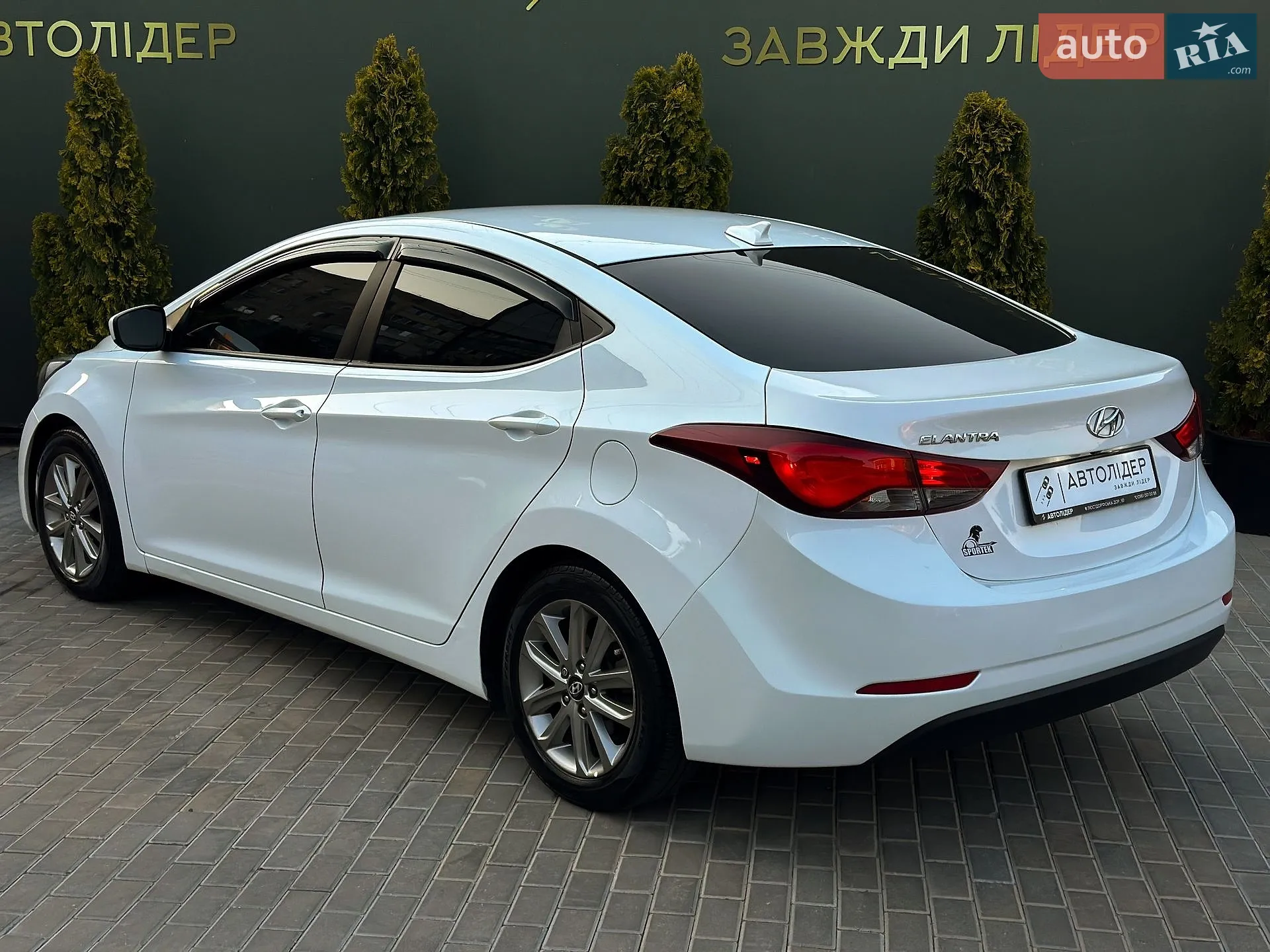 2015 Hyundai Elantra - мініатюра 23