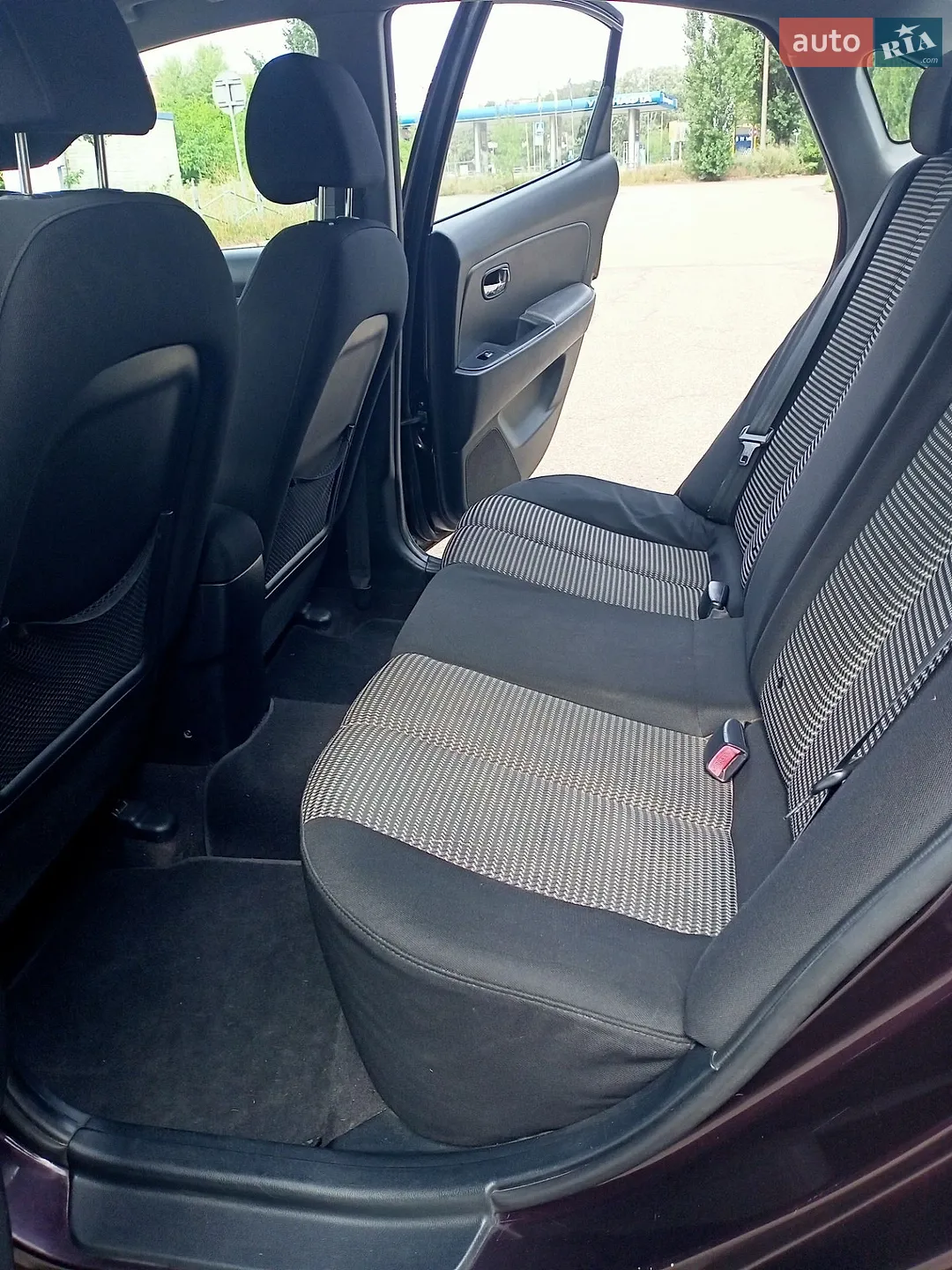2010 Hyundai Elantra - мініатюра 8